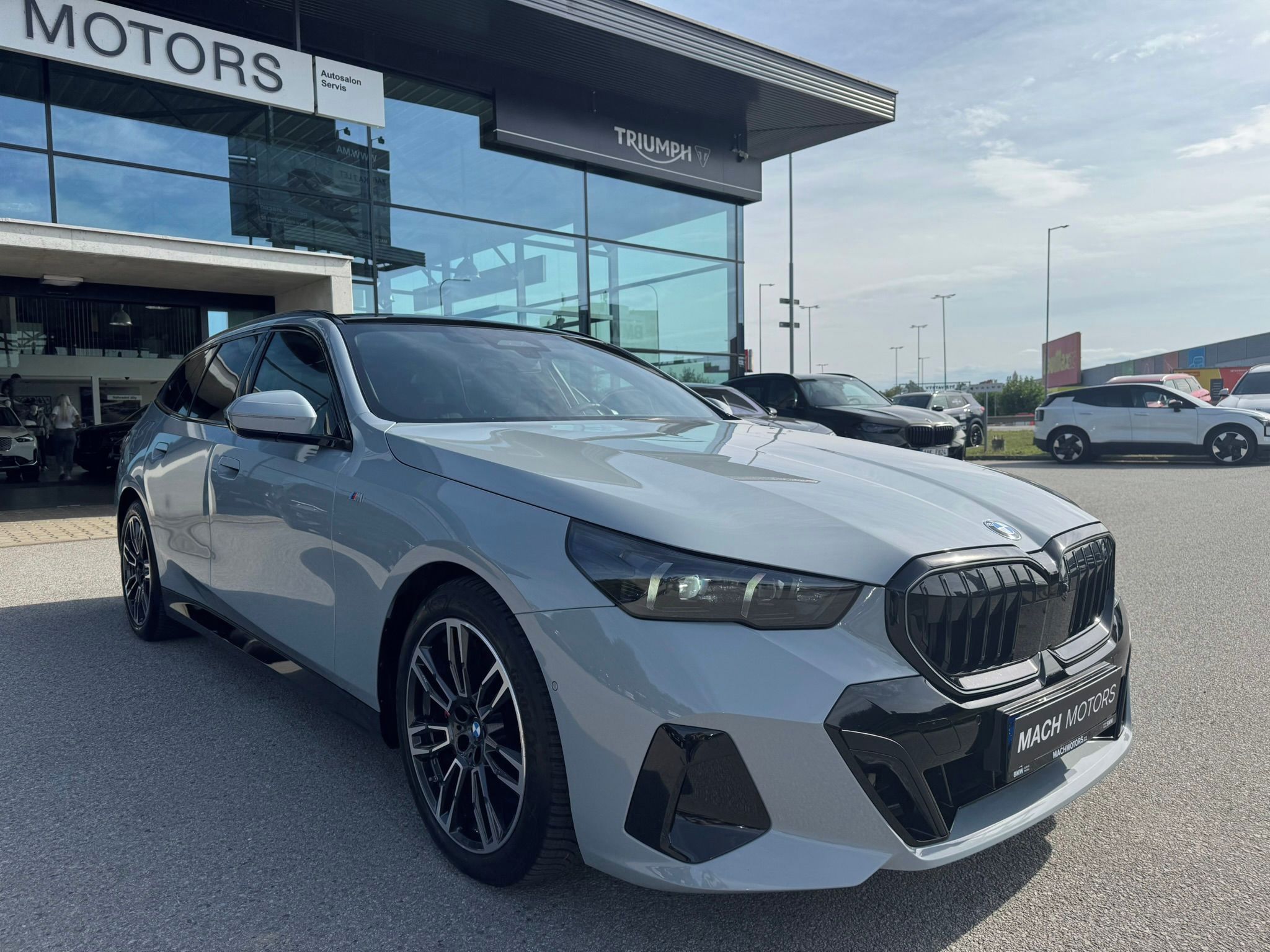 BMW Řada 5, 540d xDrive Touring Nezávislé - fotka 5