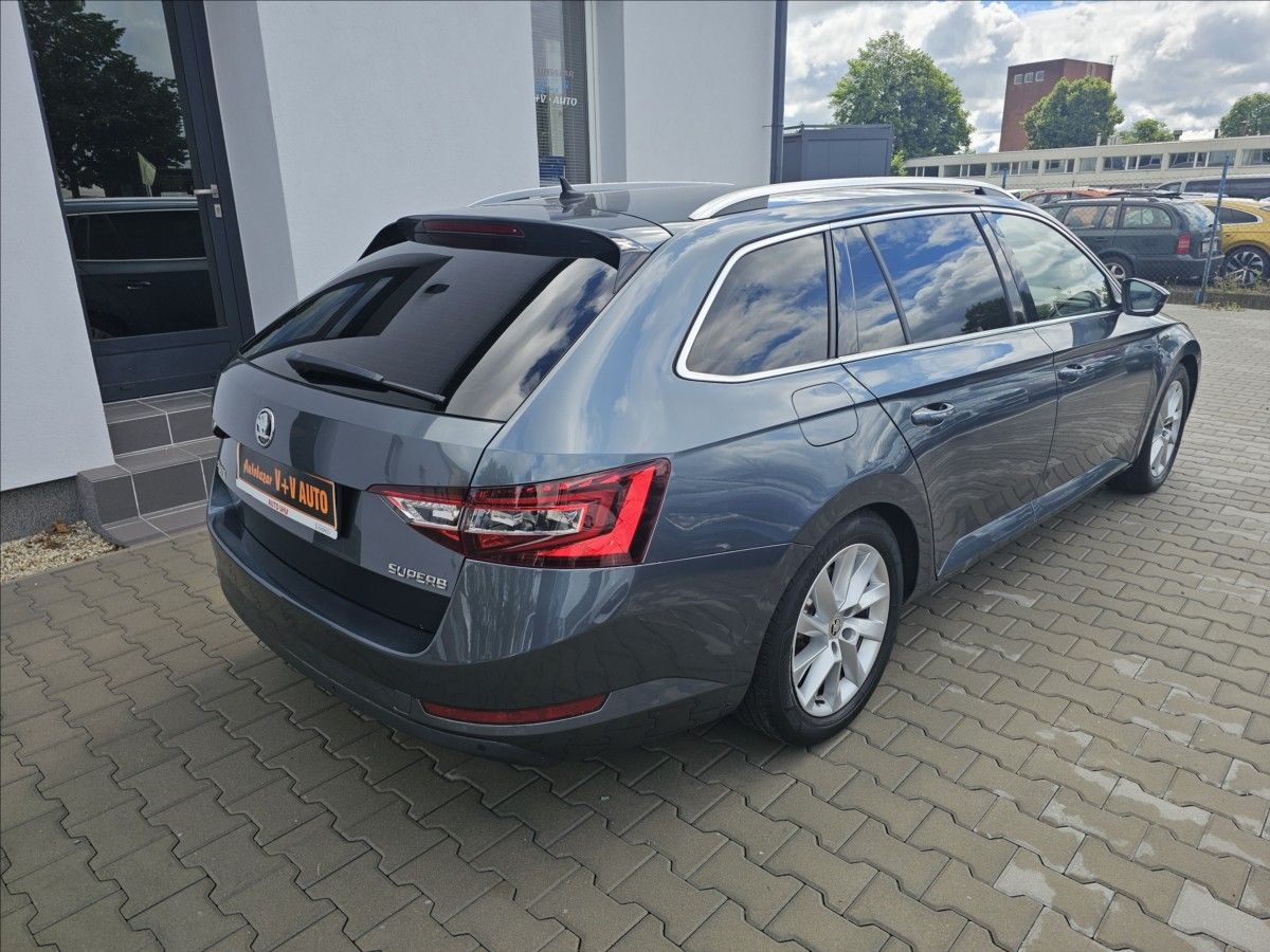 Škoda Superb, III 2,0TDi 140KW Style+ - fotka 6