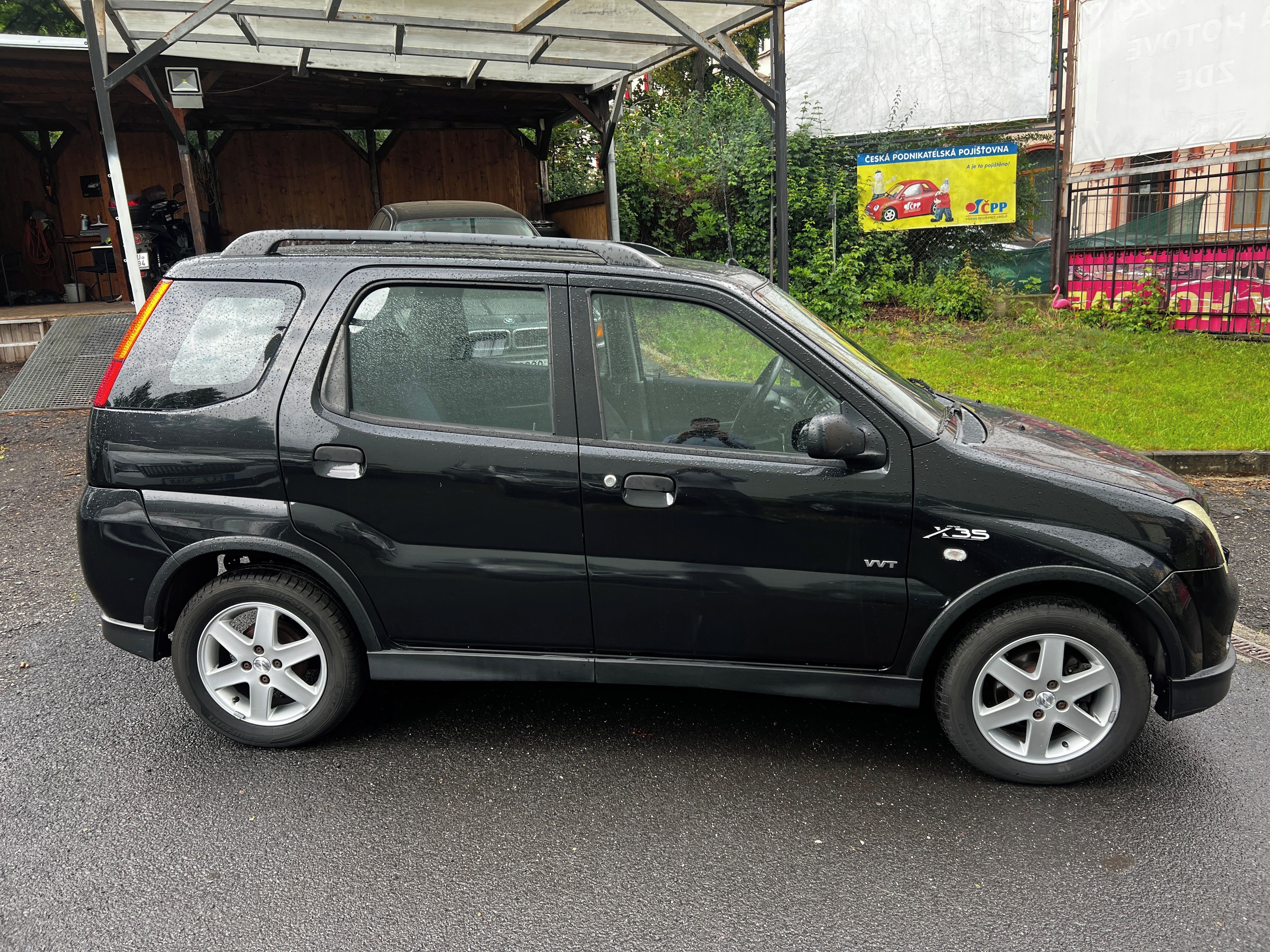 Suzuki Ignis, 1,5i 73 Kw, 140674 Km - fotka 2