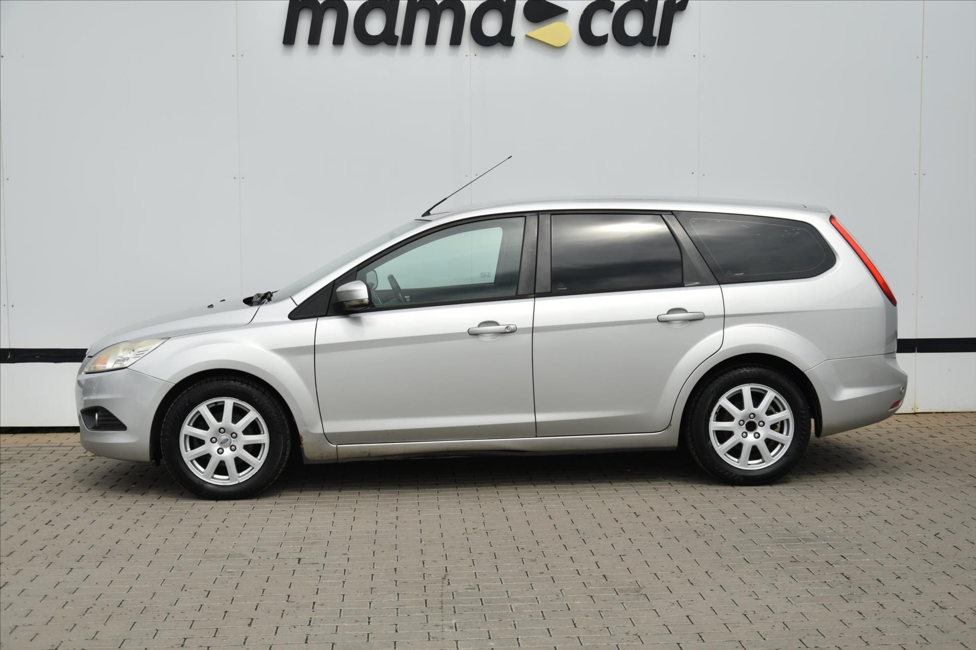 Ford Focus, 1.6TDCi KLIMA TAŽNÉ ZAŘ. ČR - fotka 4