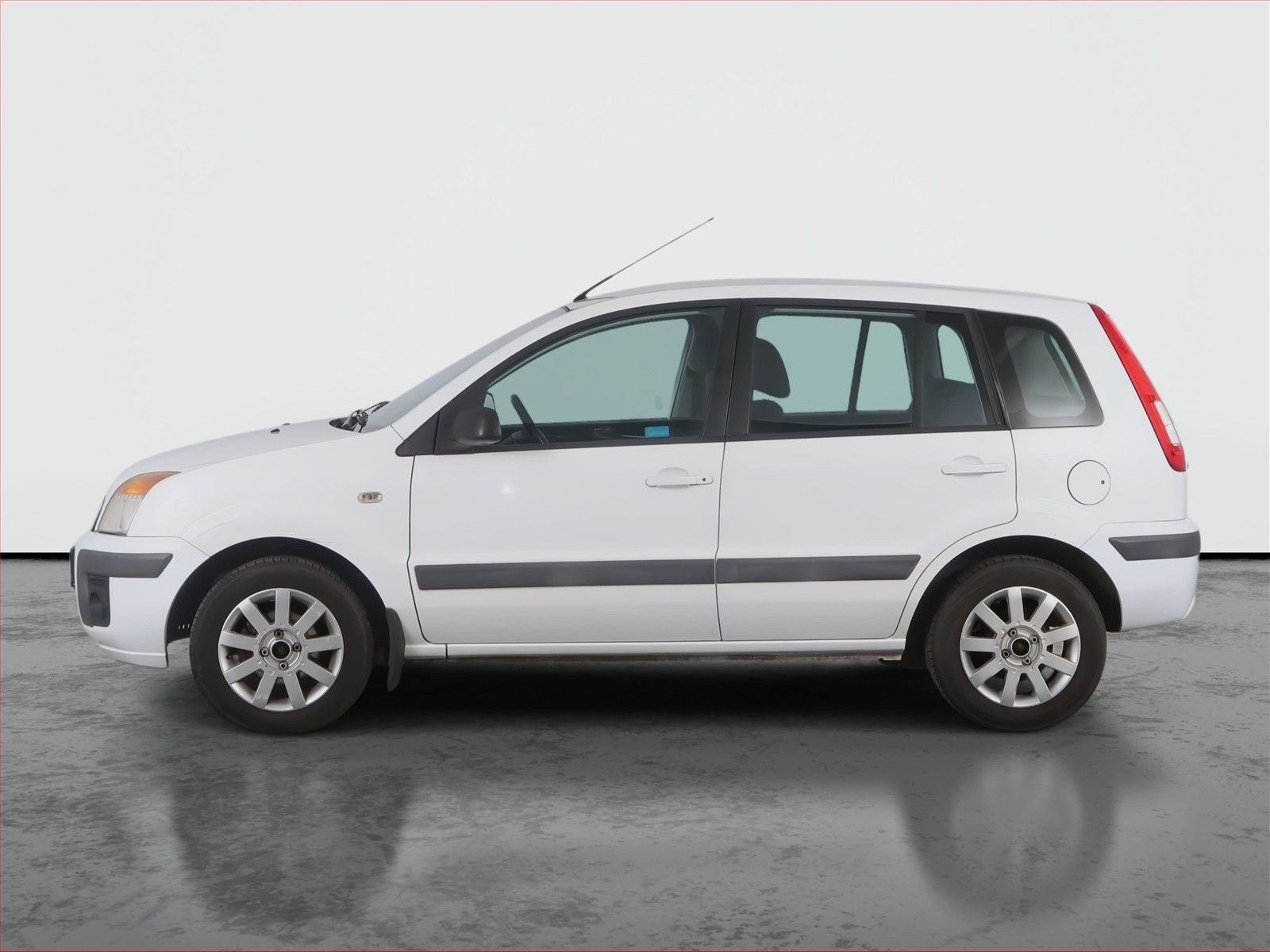 Ford Fusion, 1.4, po STK, Klima, rezervace - fotka 3
