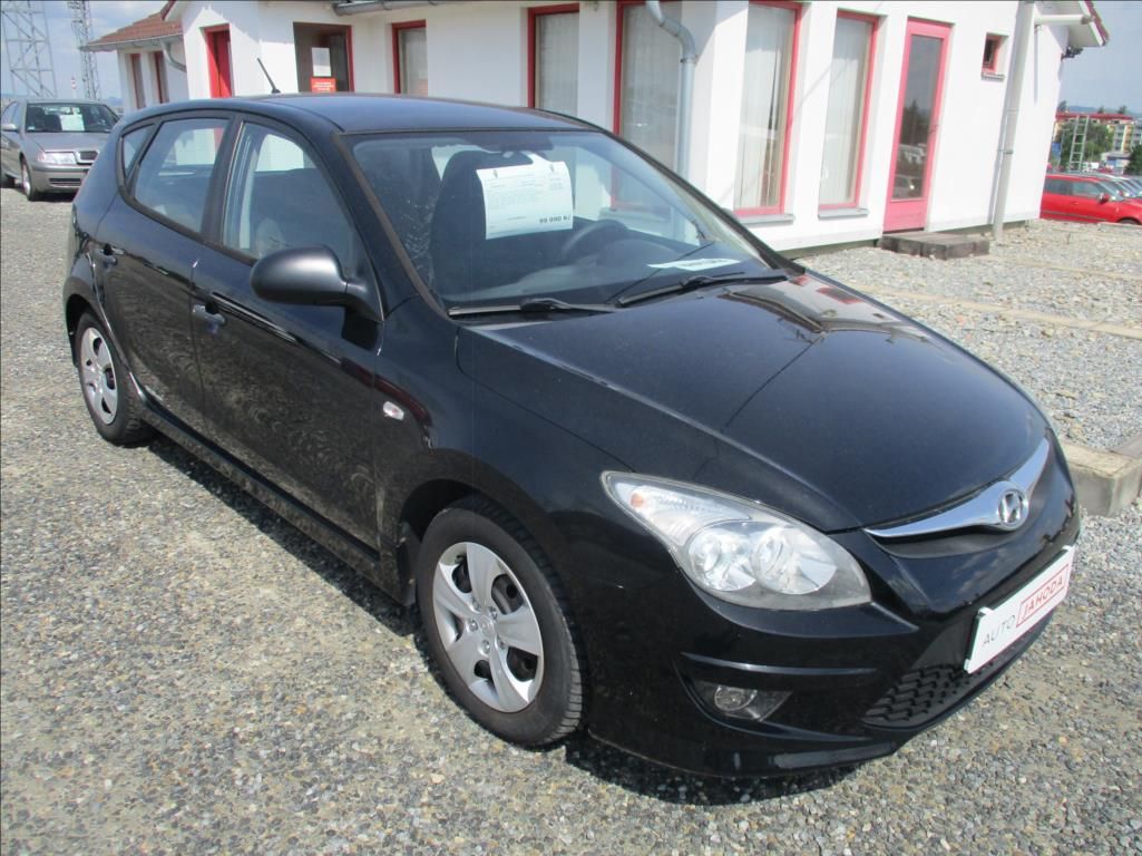 Hyundai i30, 1,4 16V, klima,serviska,