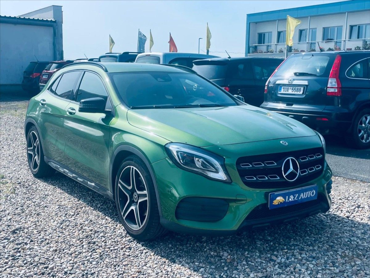 Mercedes-Benz GLA, 2,0 220 4Matic - fotka 2