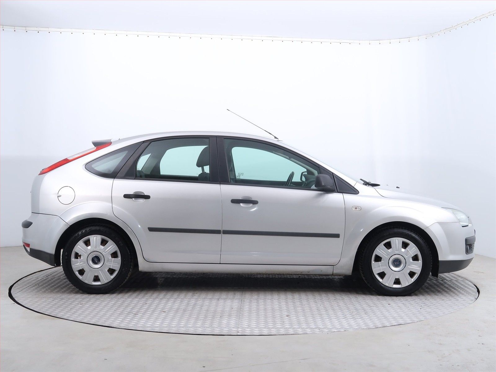 Ford Focus, 1.6 TDCi, po STK - fotka 6