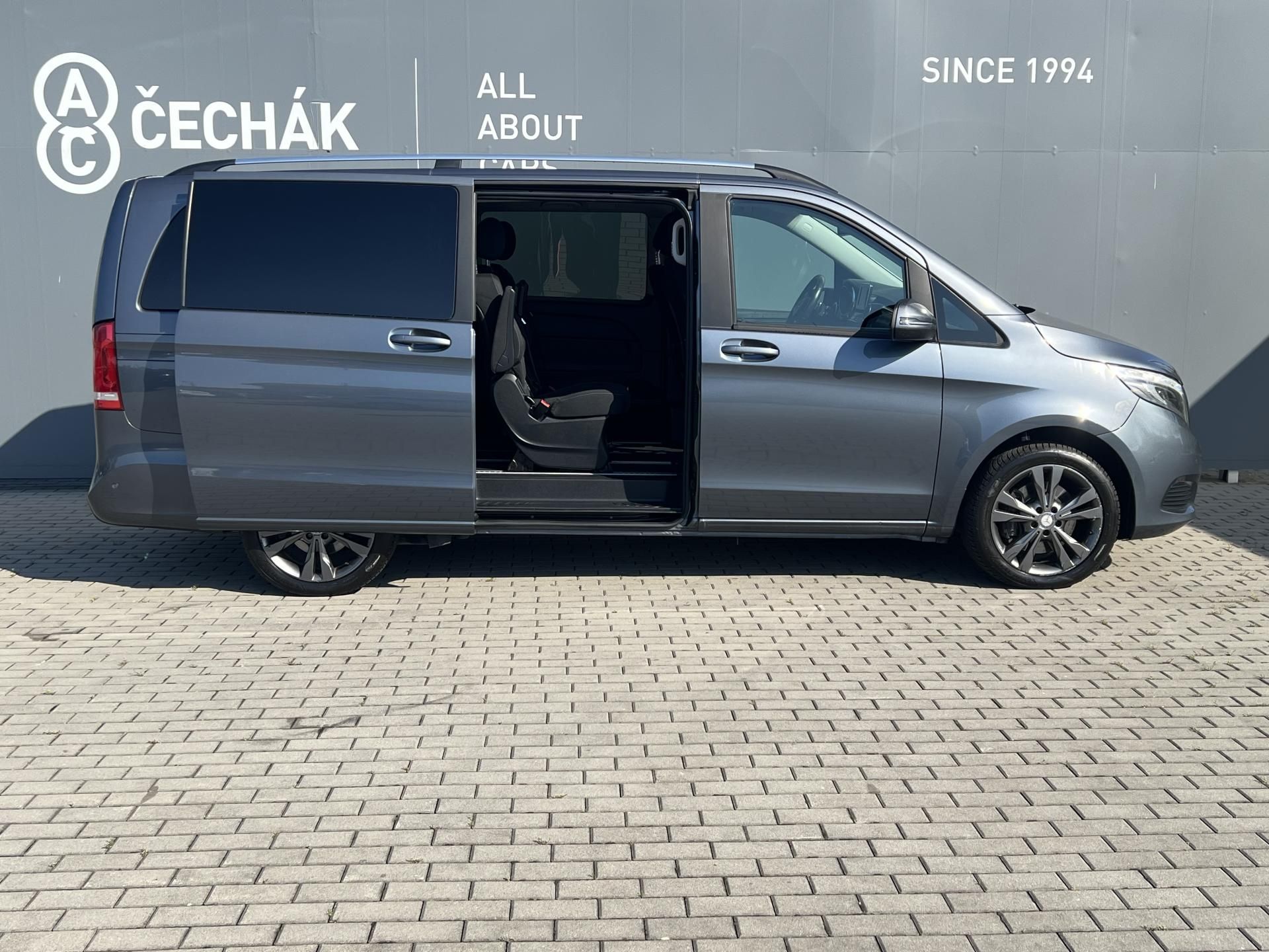 Mercedes-Benz Třídy V, V250d*4Matic*7míst*Servis* - fotka 5