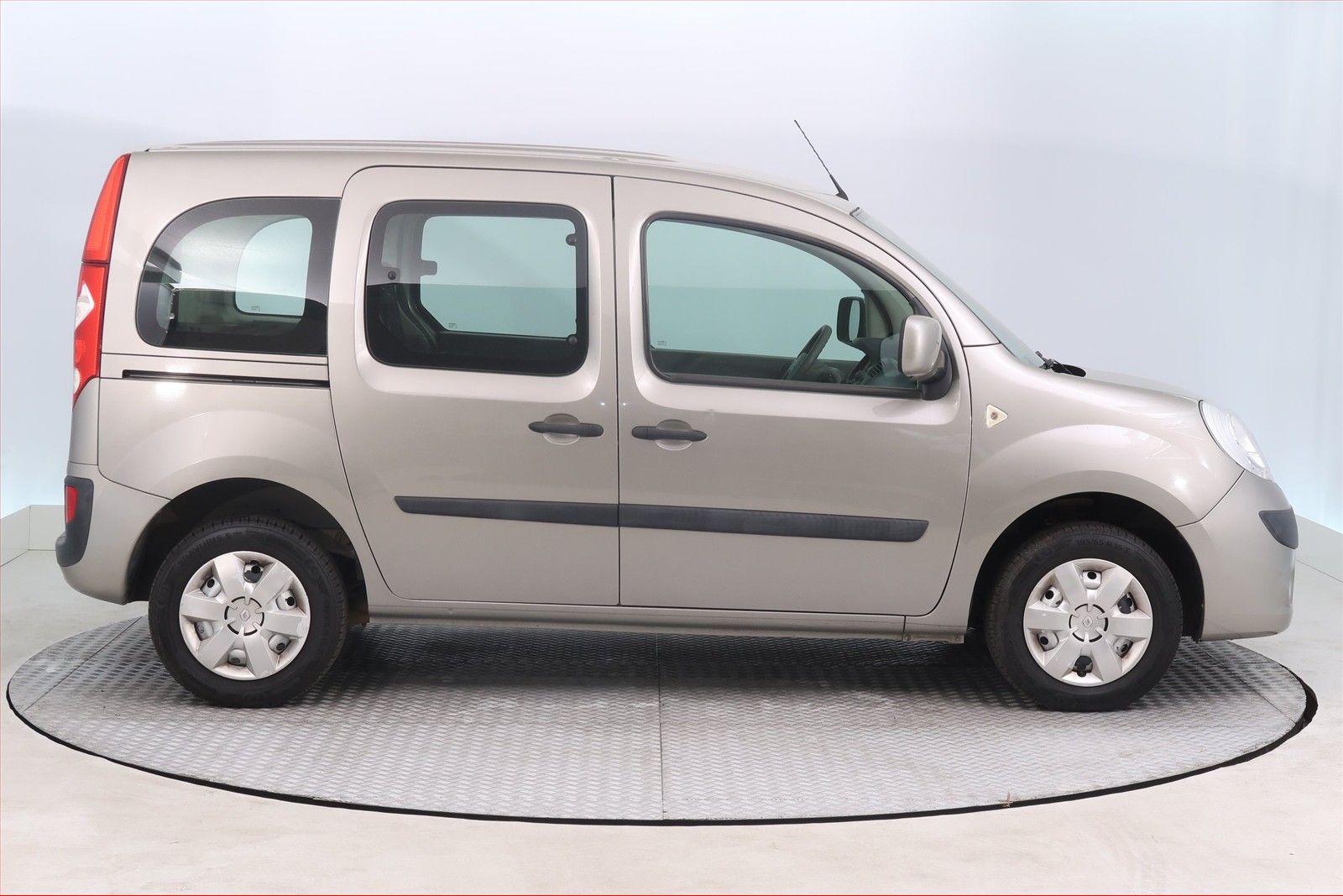 Renault Kangoo, 1.6, 5Míst, Klima - fotka 6