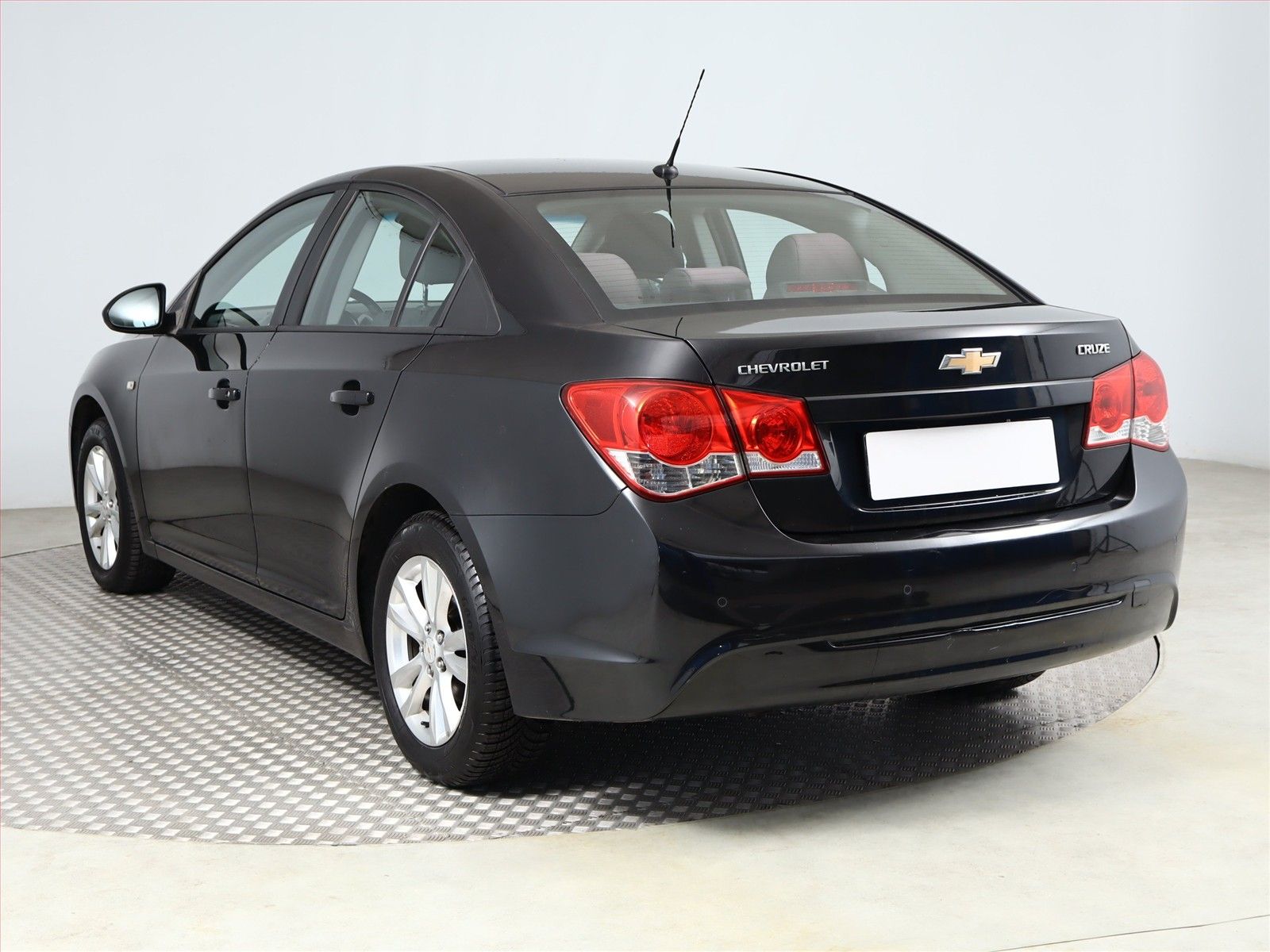 Chevrolet Cruze, 1.6 i 16V, ČR,1.maj - fotka 4
