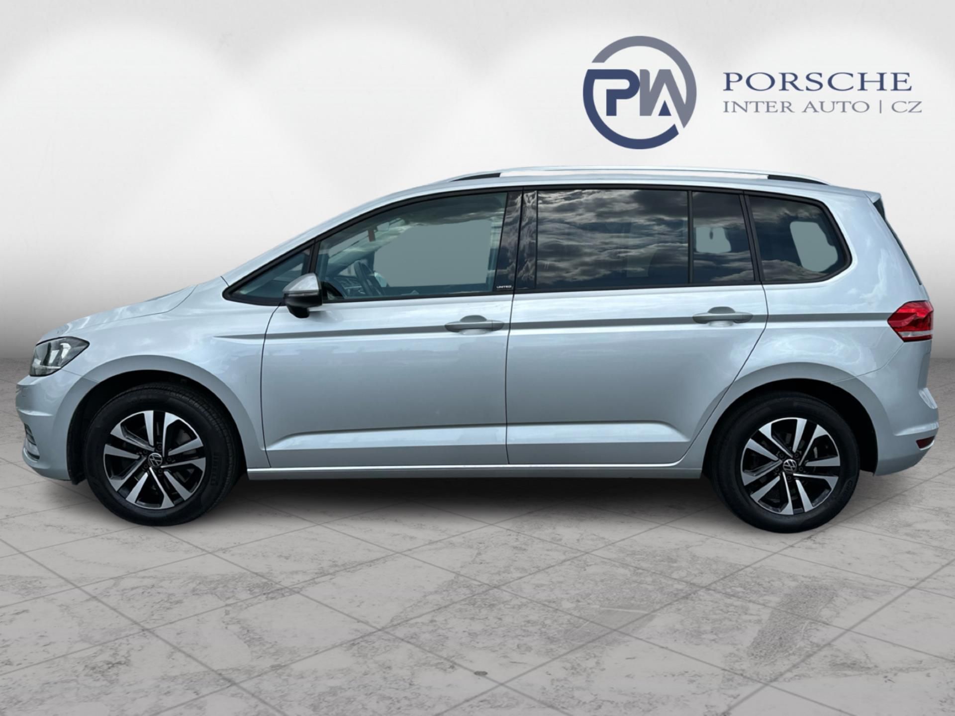 Volkswagen Touran, Comfortline 2.0 TDI 85 kW MAN. - fotka 3