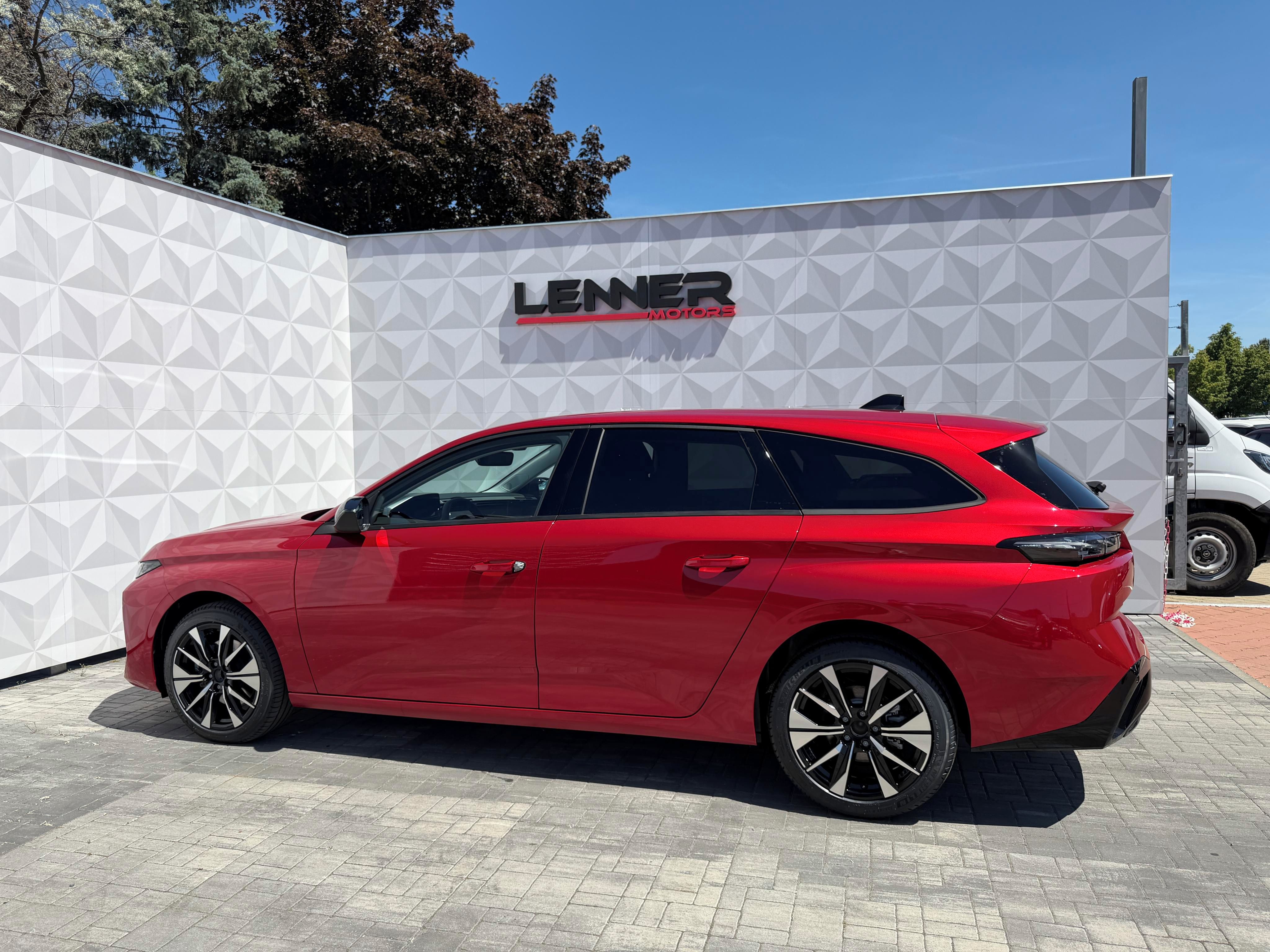 Peugeot 308, SW ALLURE BlueHDi 130 EAT8 - fotka 4