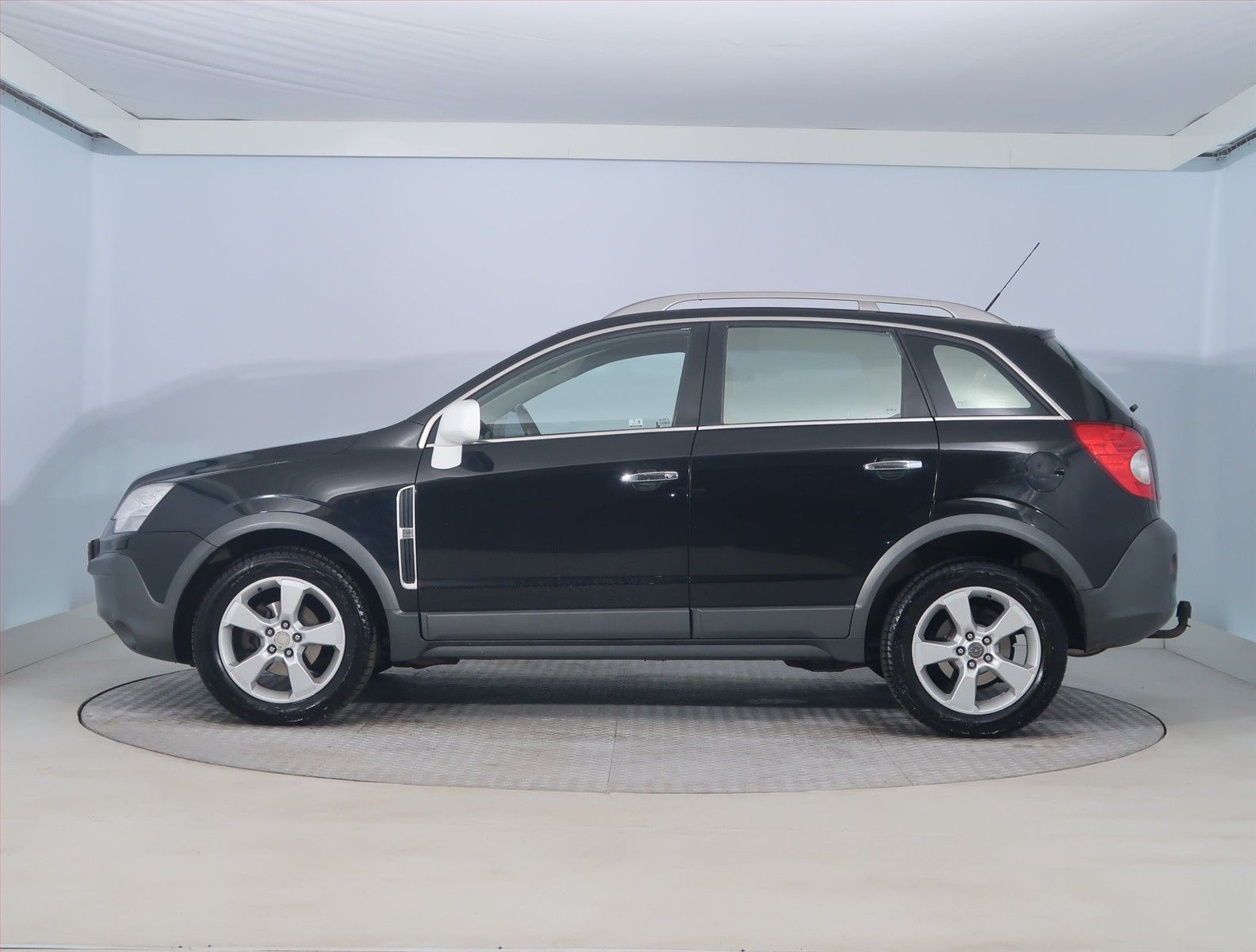 Opel Antara, 2.0 CDTI, 4X4, Automat - fotka 3