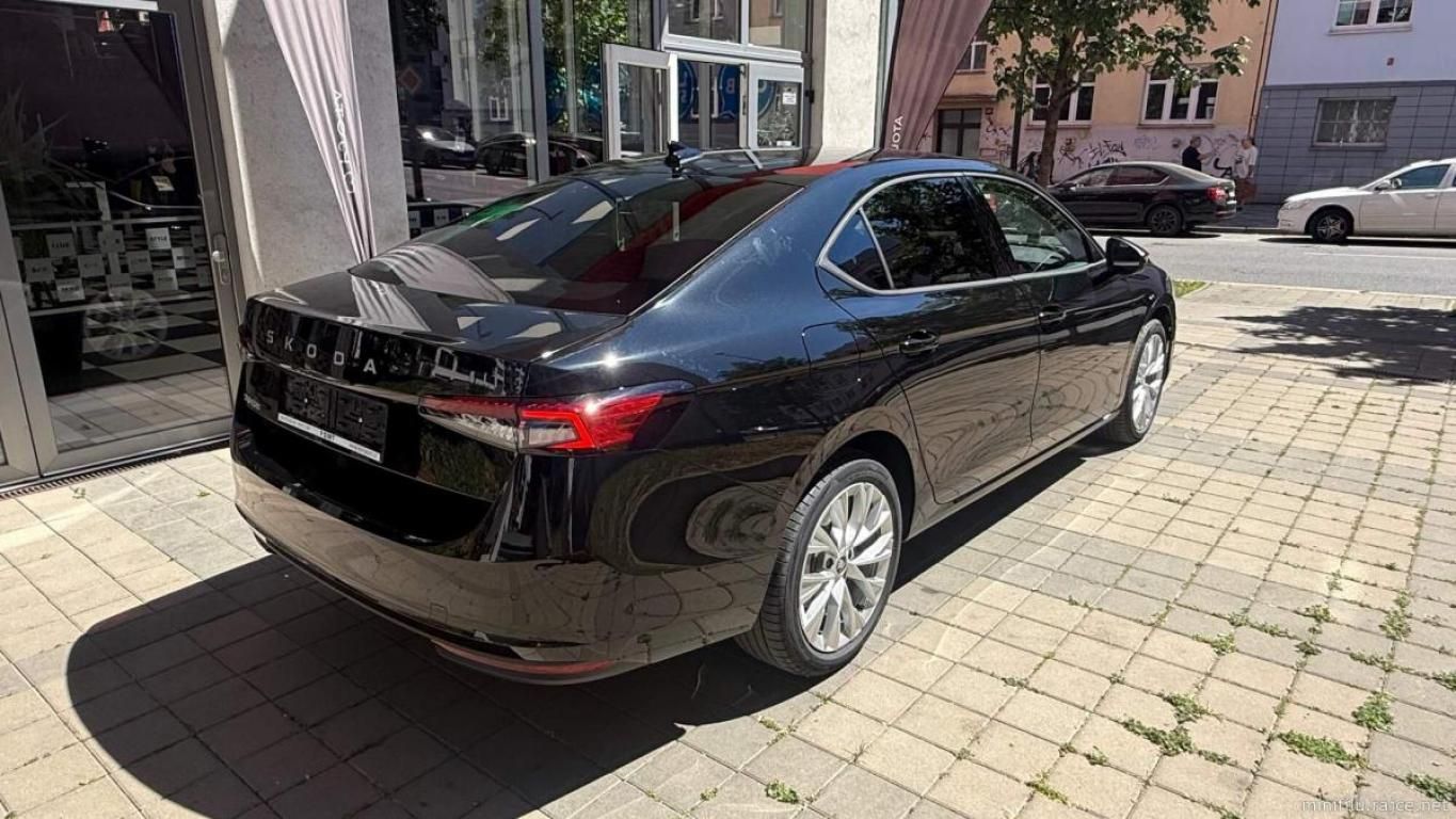 Škoda Superb, Selection, Ebony, paket Busine - fotka 6
