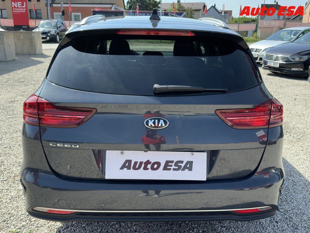 Kia Cee´d, 1.4T-GDi,ČR - fotka 5