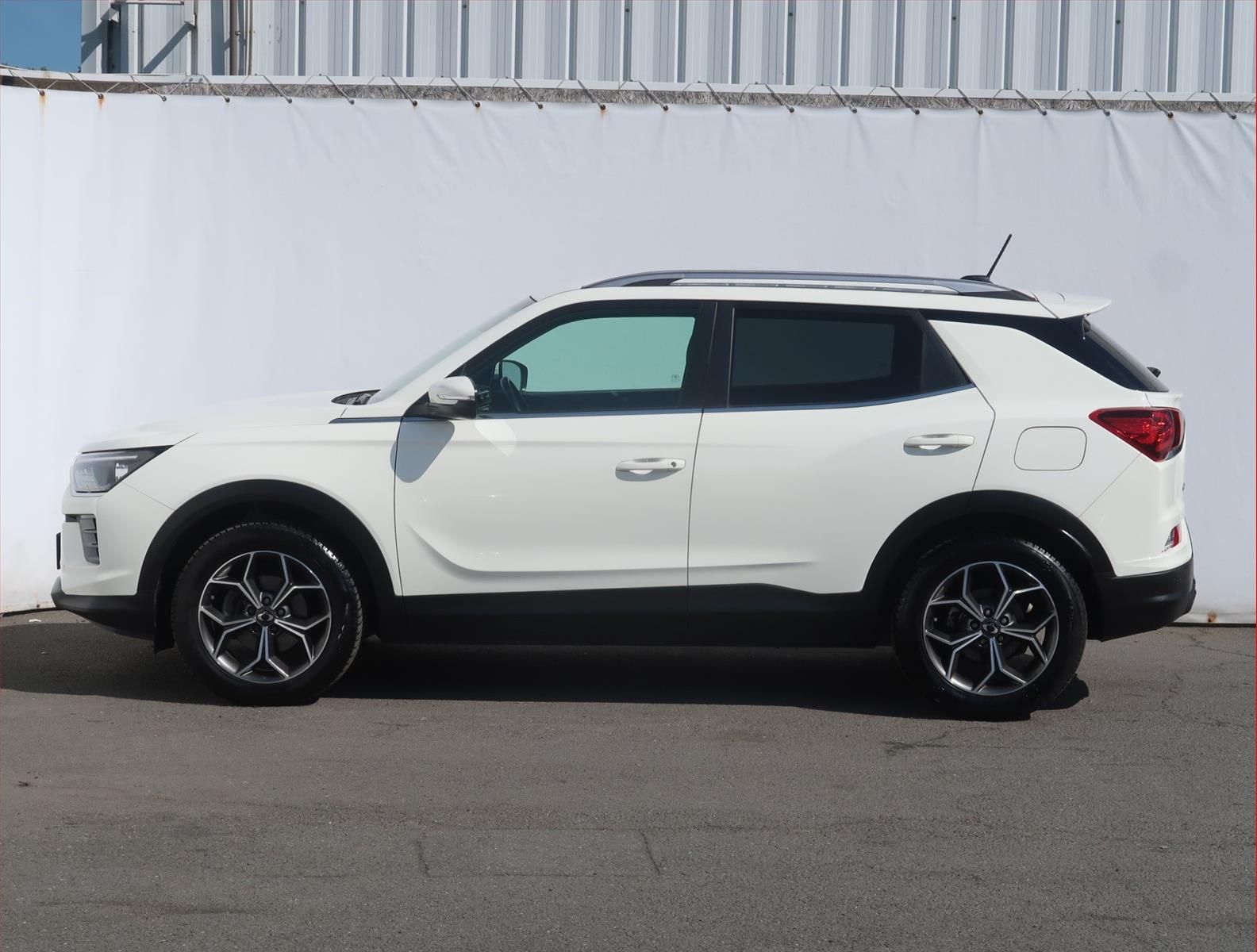 SsangYong Korando, 1.5 T-GDI, Záruka, Serv.kniha - fotka 3