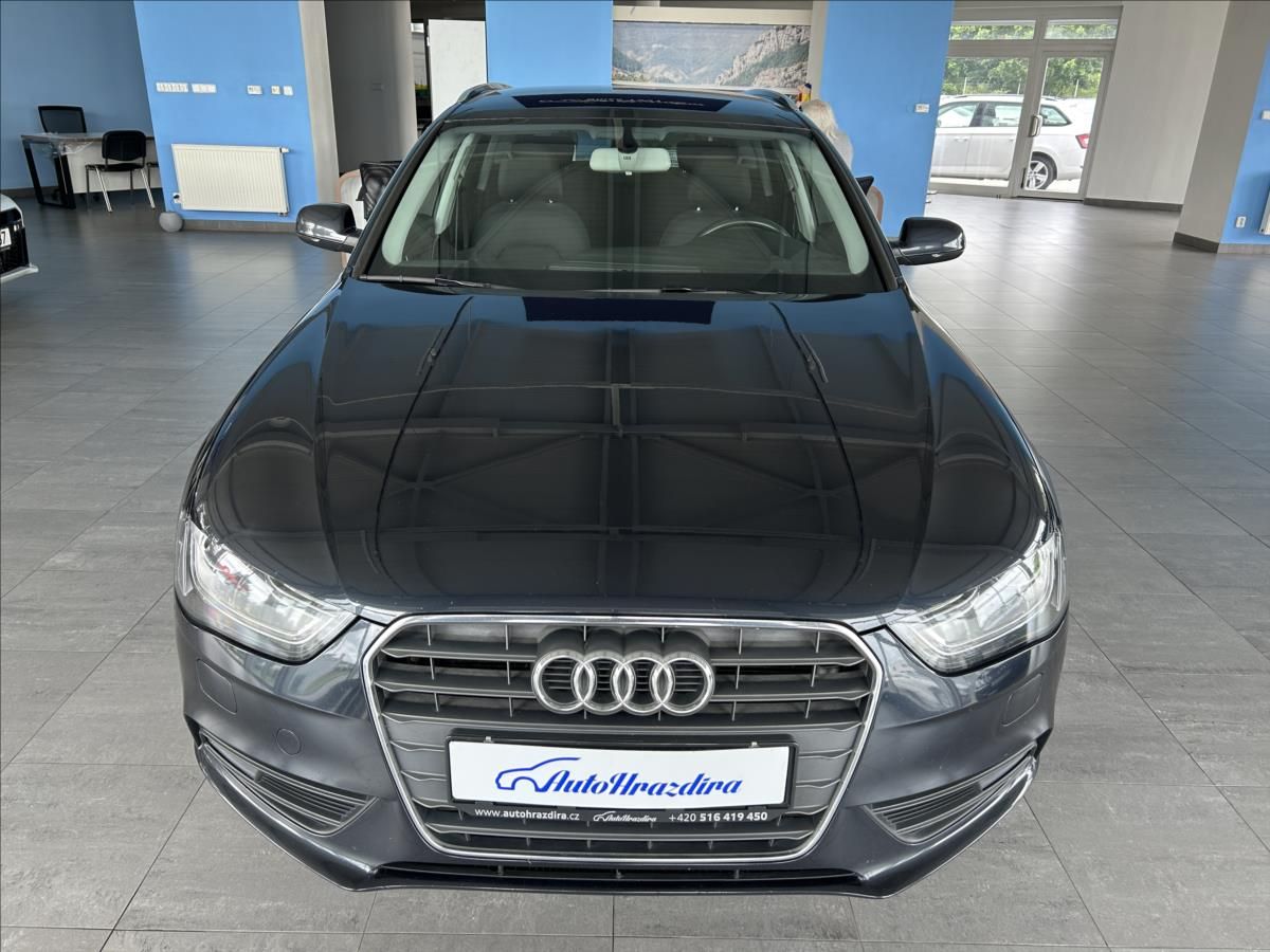 Audi A4, 2,0   TDI,B8.5,SERVISKA,TAŽNÉ - fotka 2