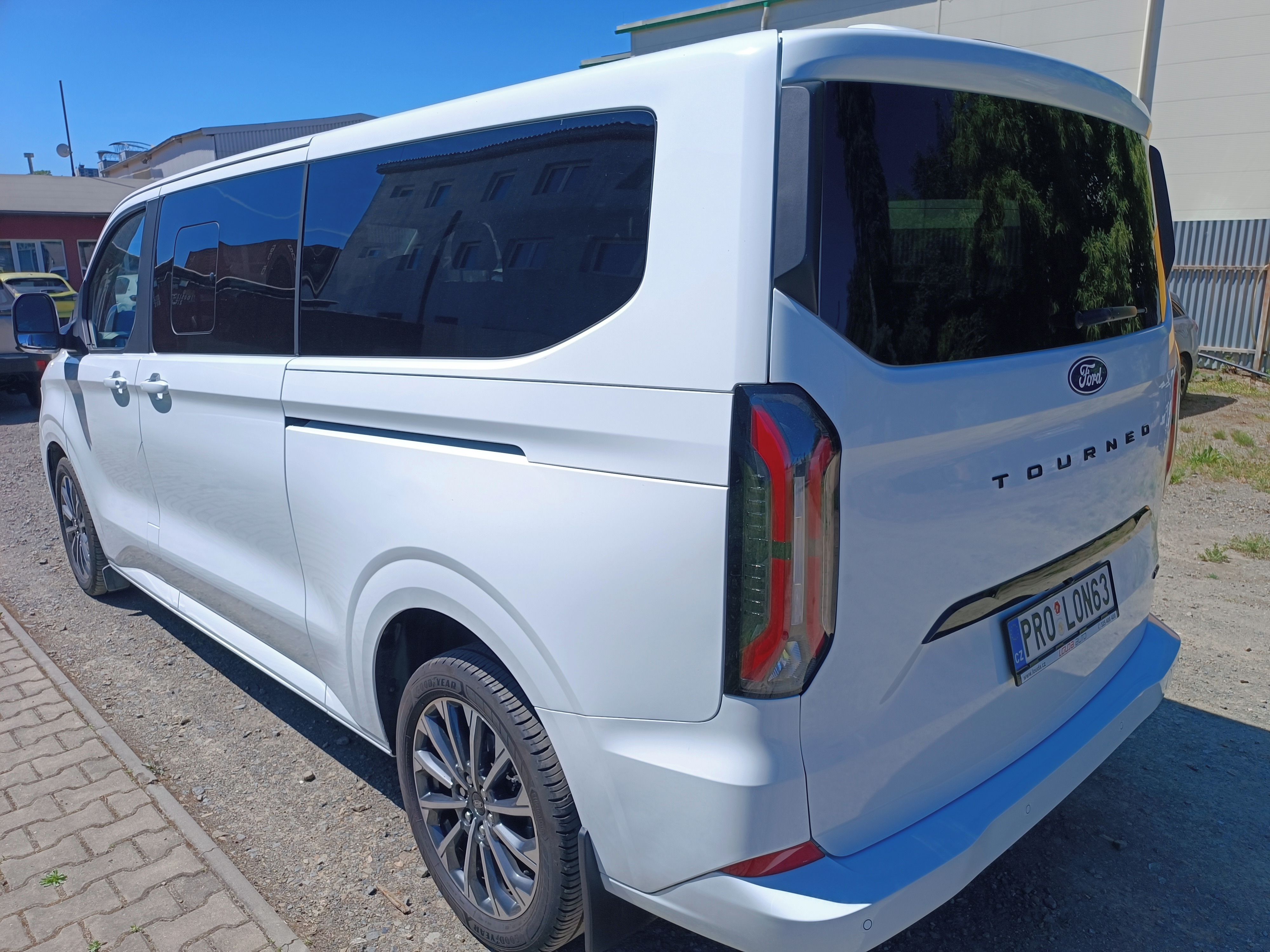Ford Tourneo Custom, 4x4, L2, NAFTA, AUTOMAT - fotka 4