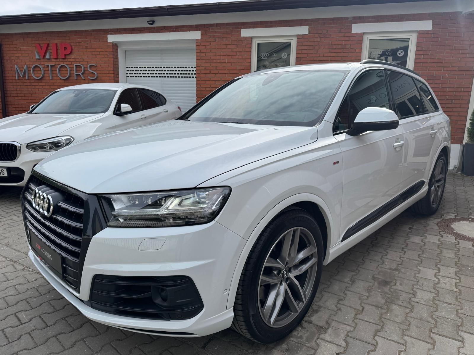 Audi Q7, 3,0TDi-7 MÍST-NEZ.T.-R21-TAŽ.