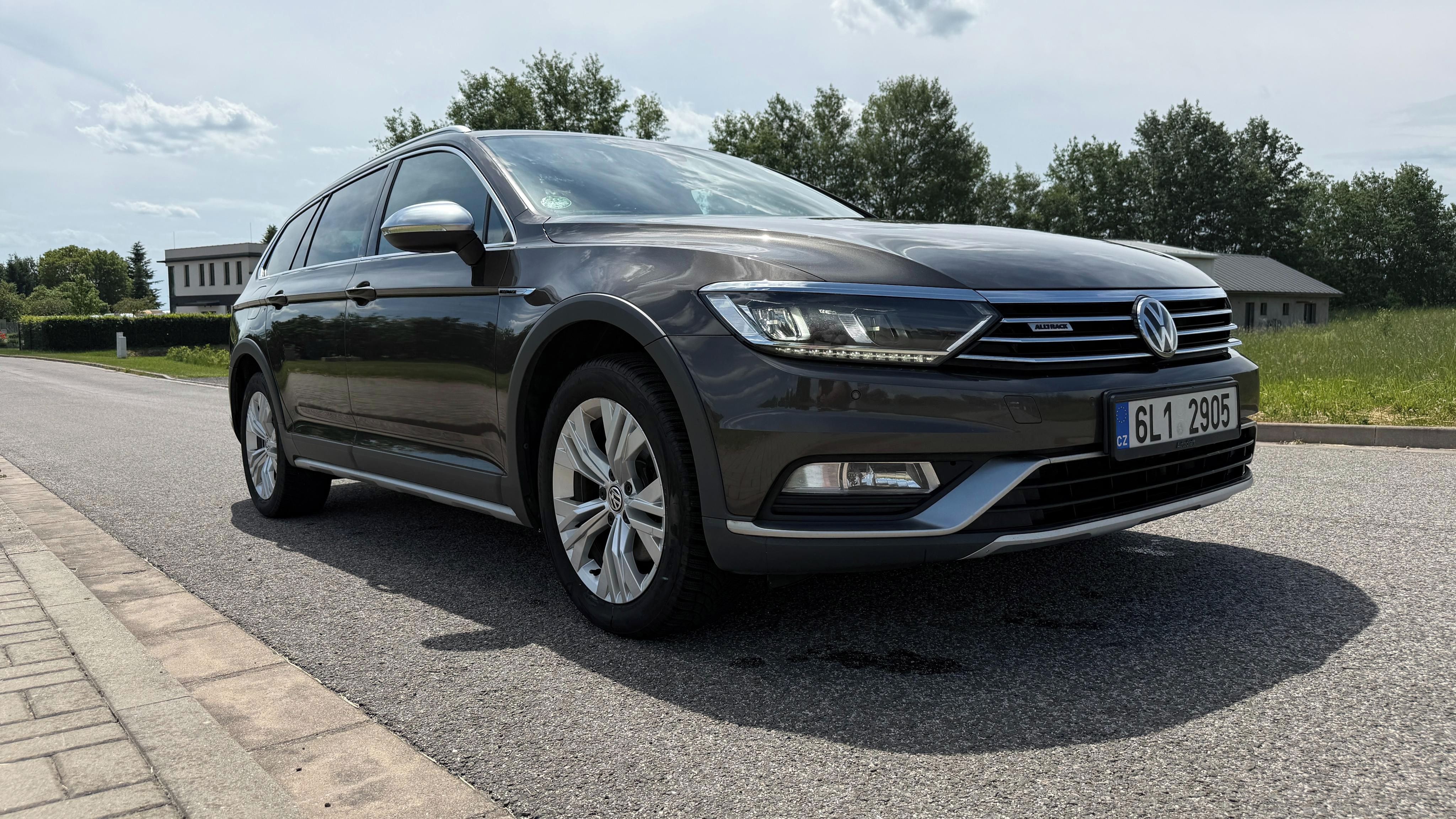 Volkswagen Passat, Volkswagen Passat Alltrack 2.0