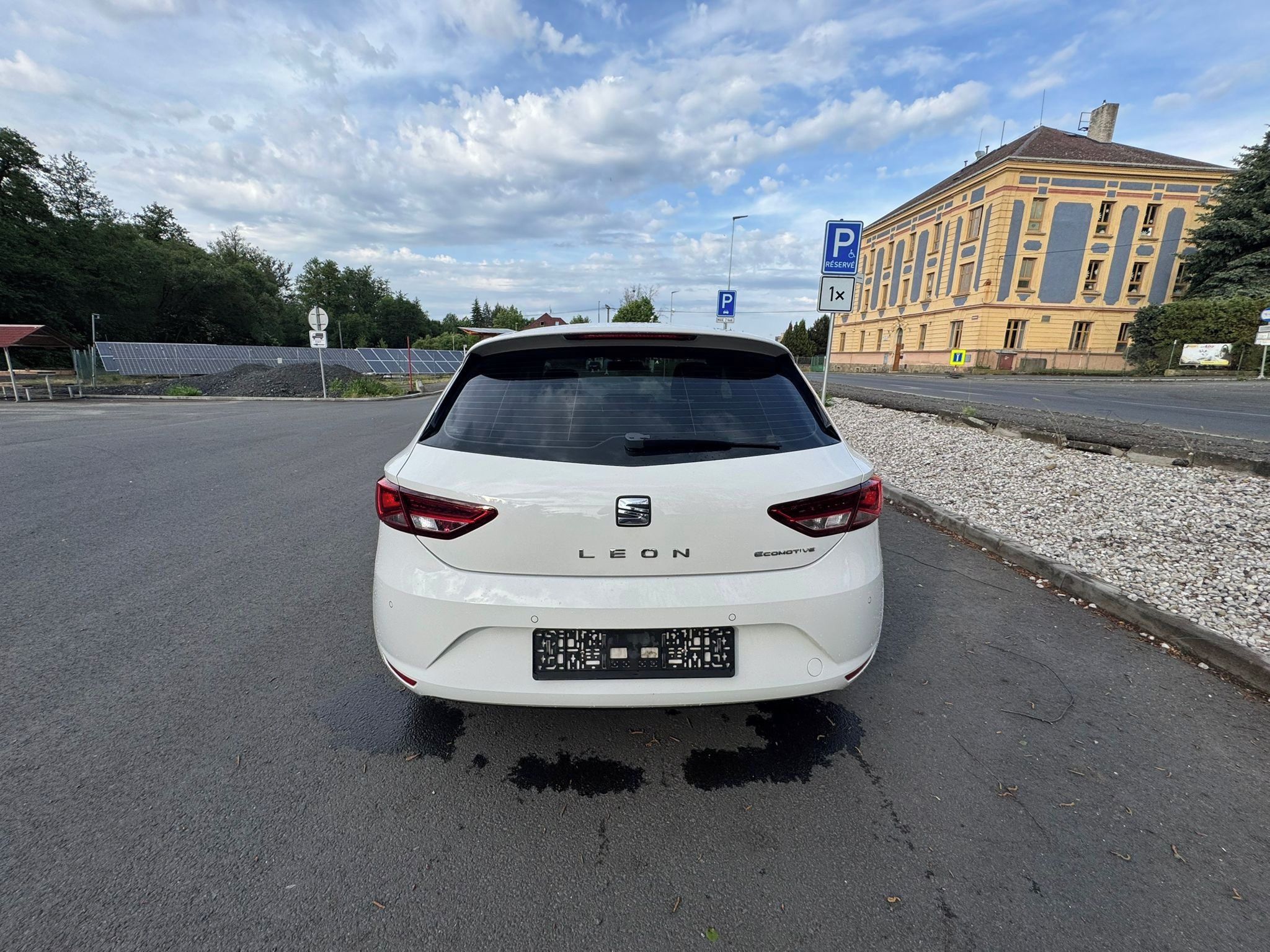 Seat Leon, 1,6 TDi 77kW - fotka 6
