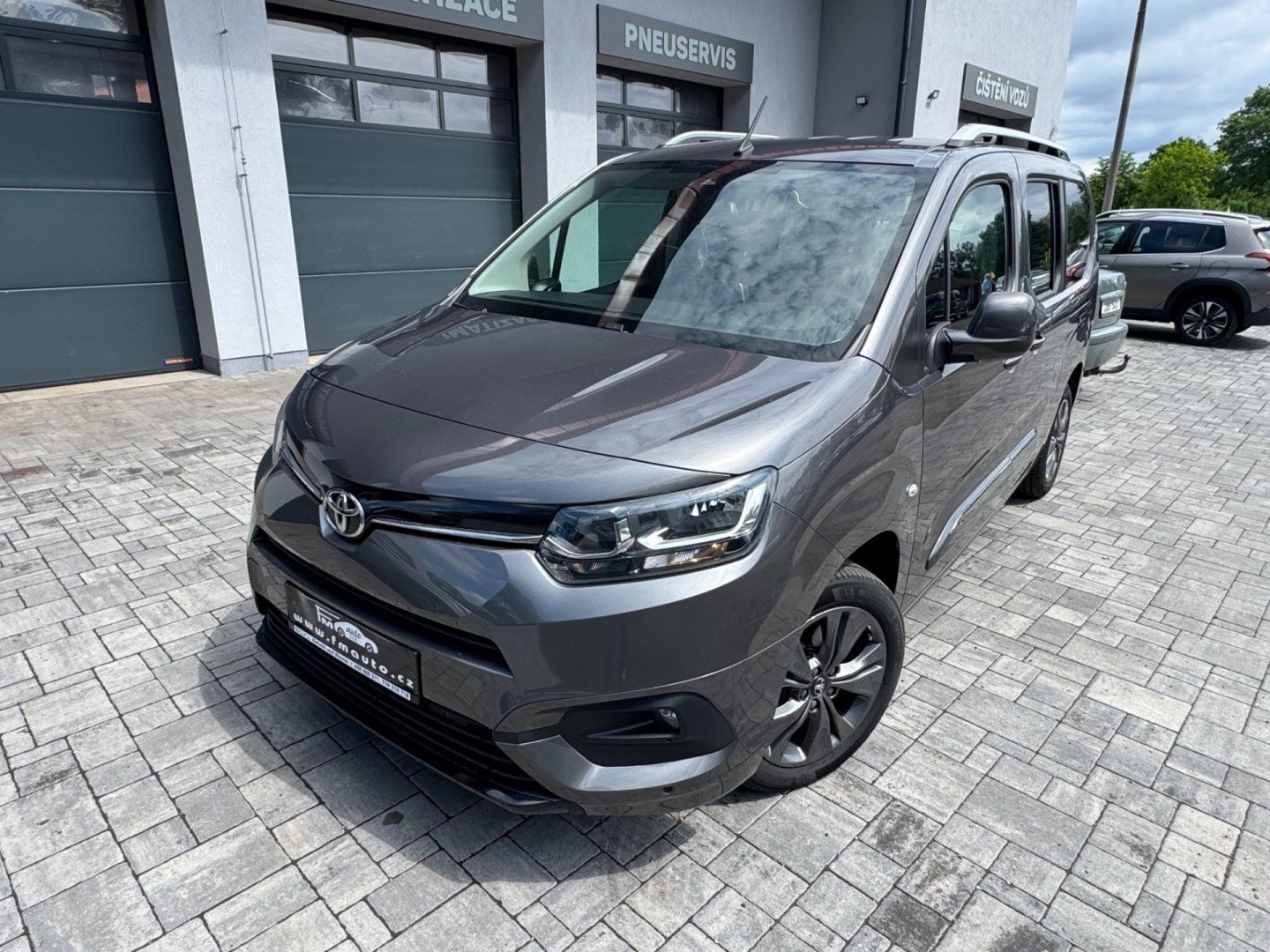 Toyota Proace City Verso, 1.2, 7míst, automat - fotka 2