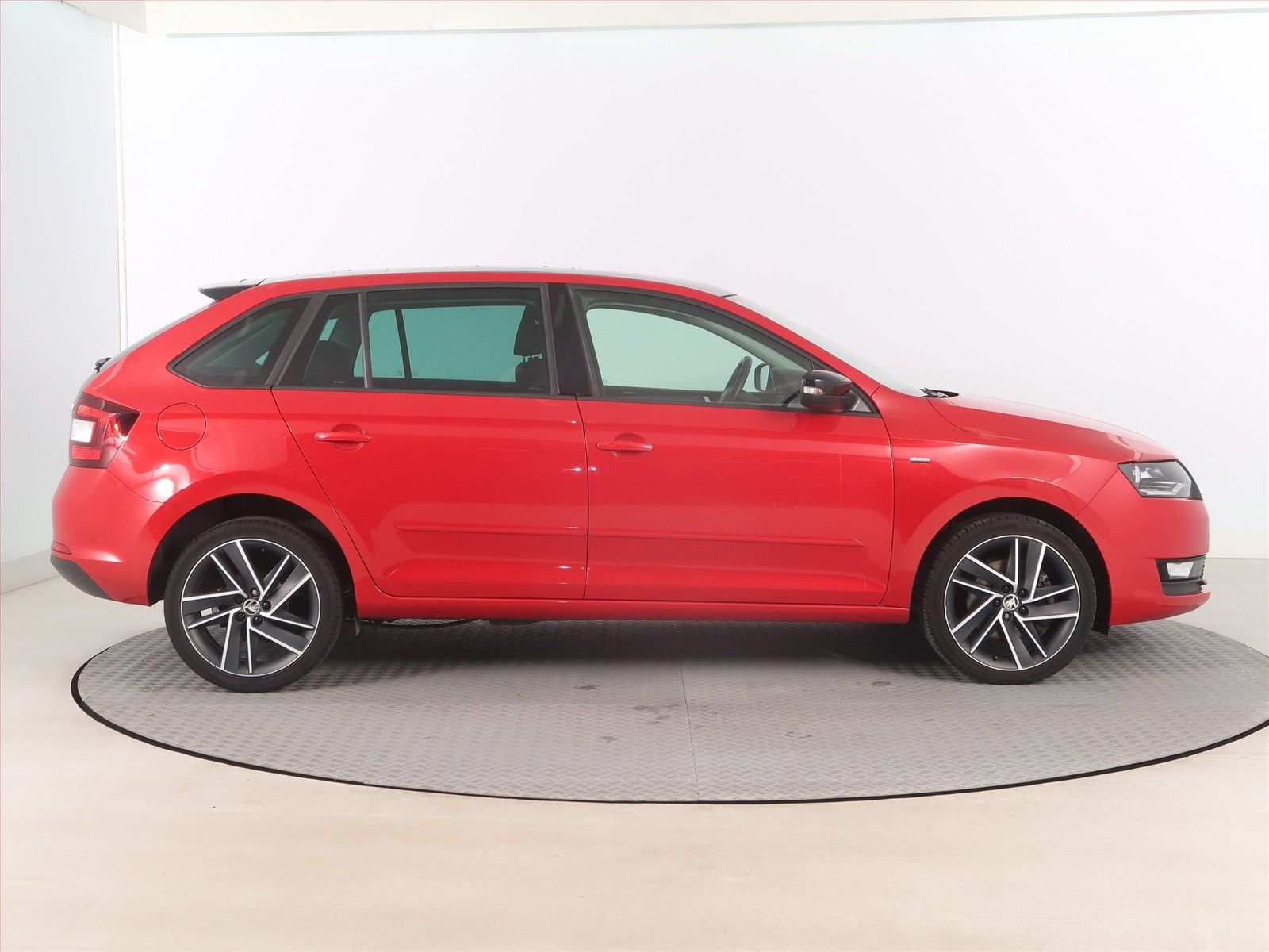 Škoda Rapid, 1.0 TSI, Automat, Navi - fotka 6