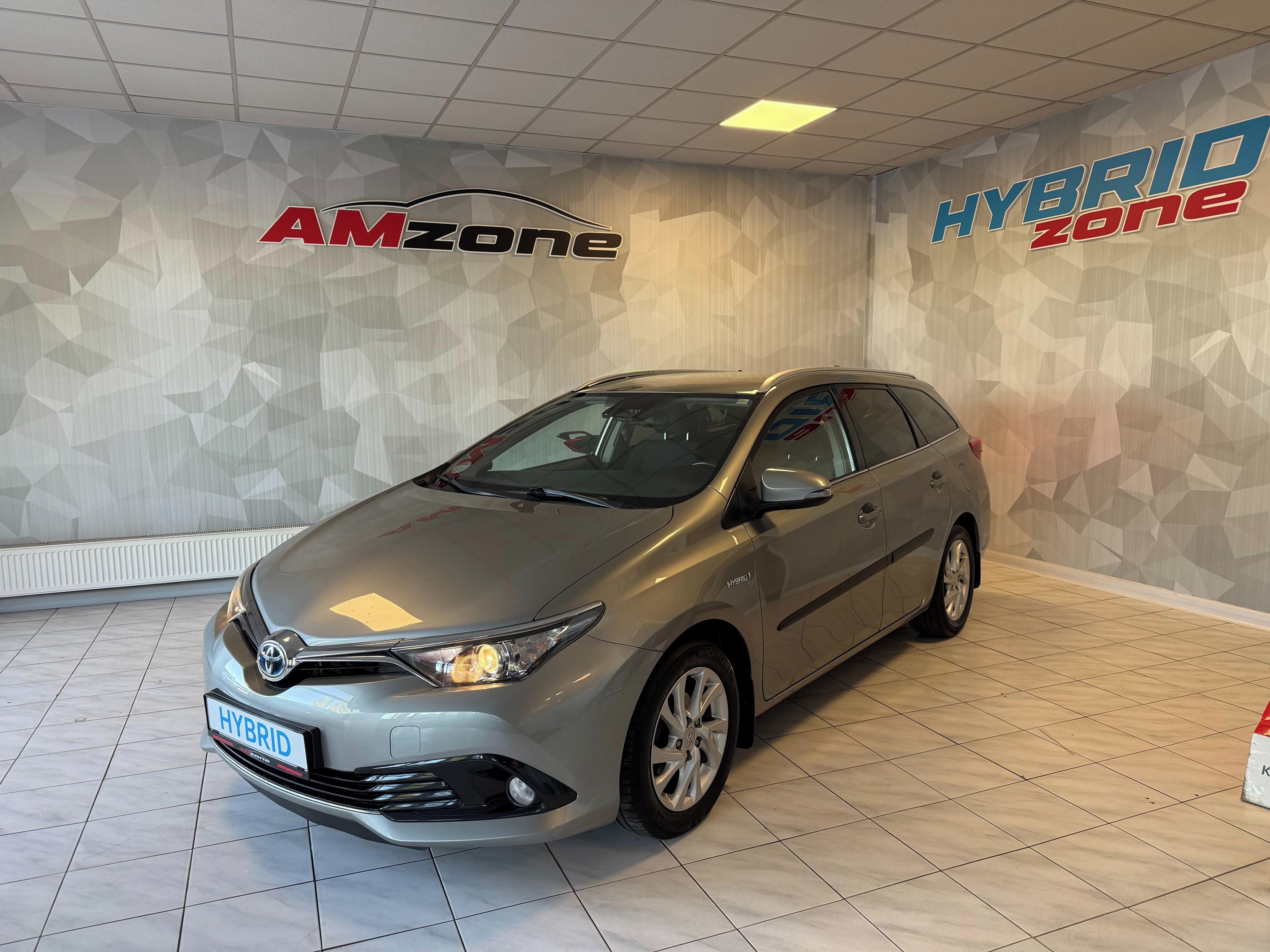 Toyota Auris, 1,8 HSD TS COMFORT STYLE - fotka 3