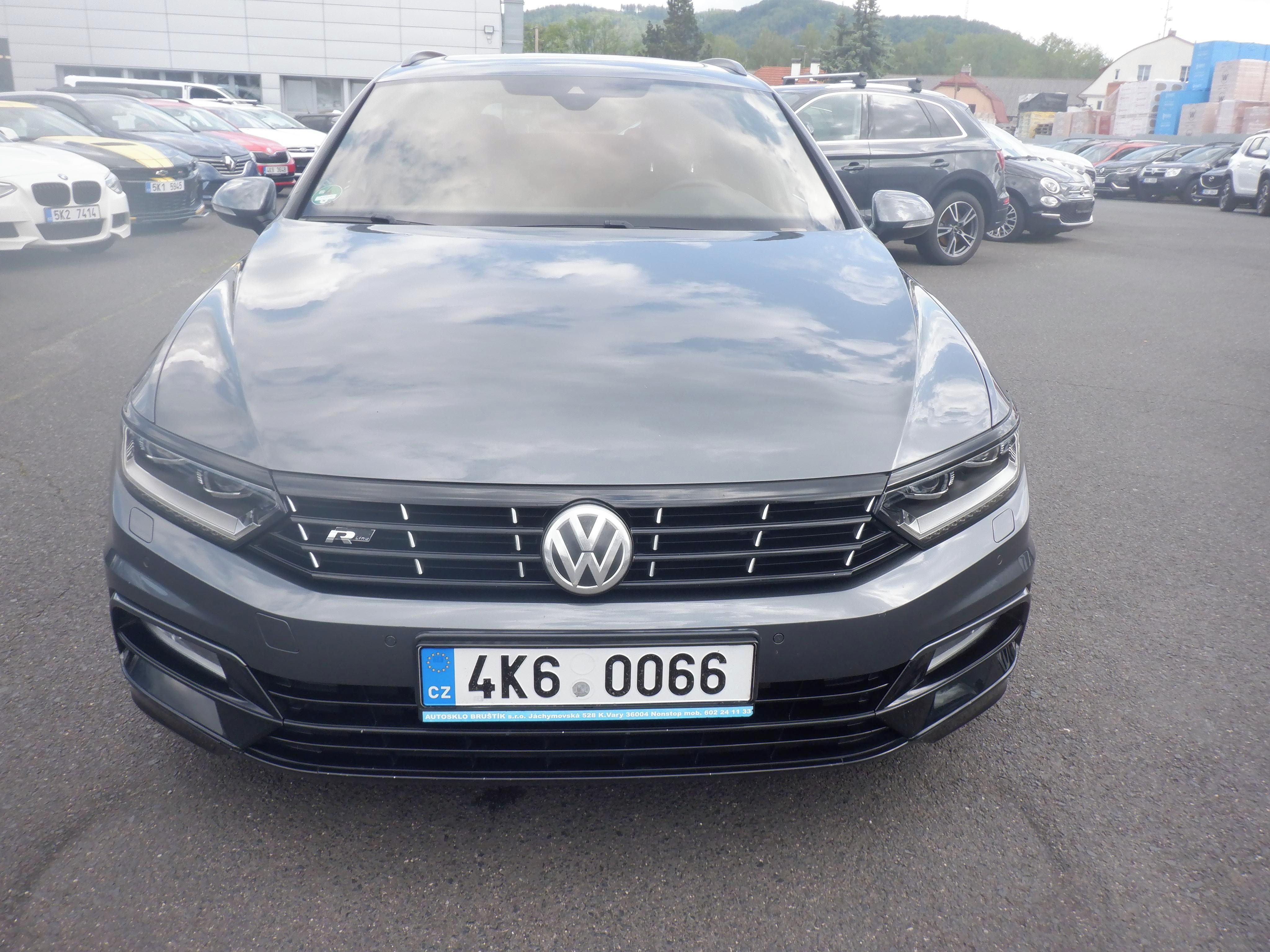 Volkswagen Passat, 2.0 TDI R-Line,DSG,DPH - fotka 2