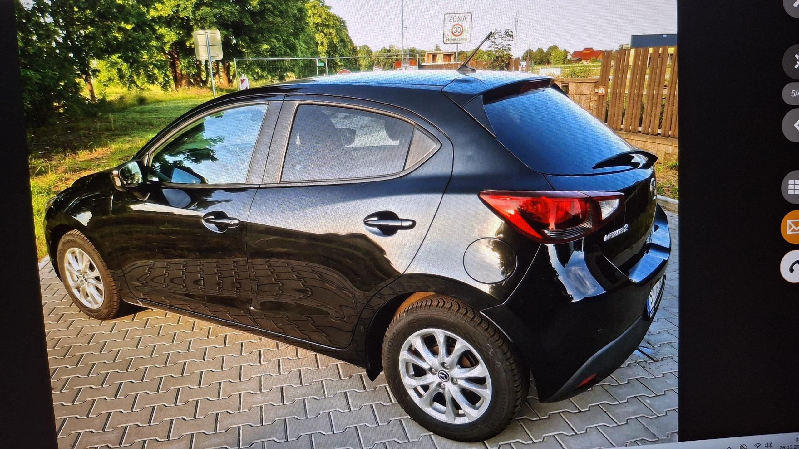 Mazda 2, 1.5 benzin 66kw max.výbava - fotka 5