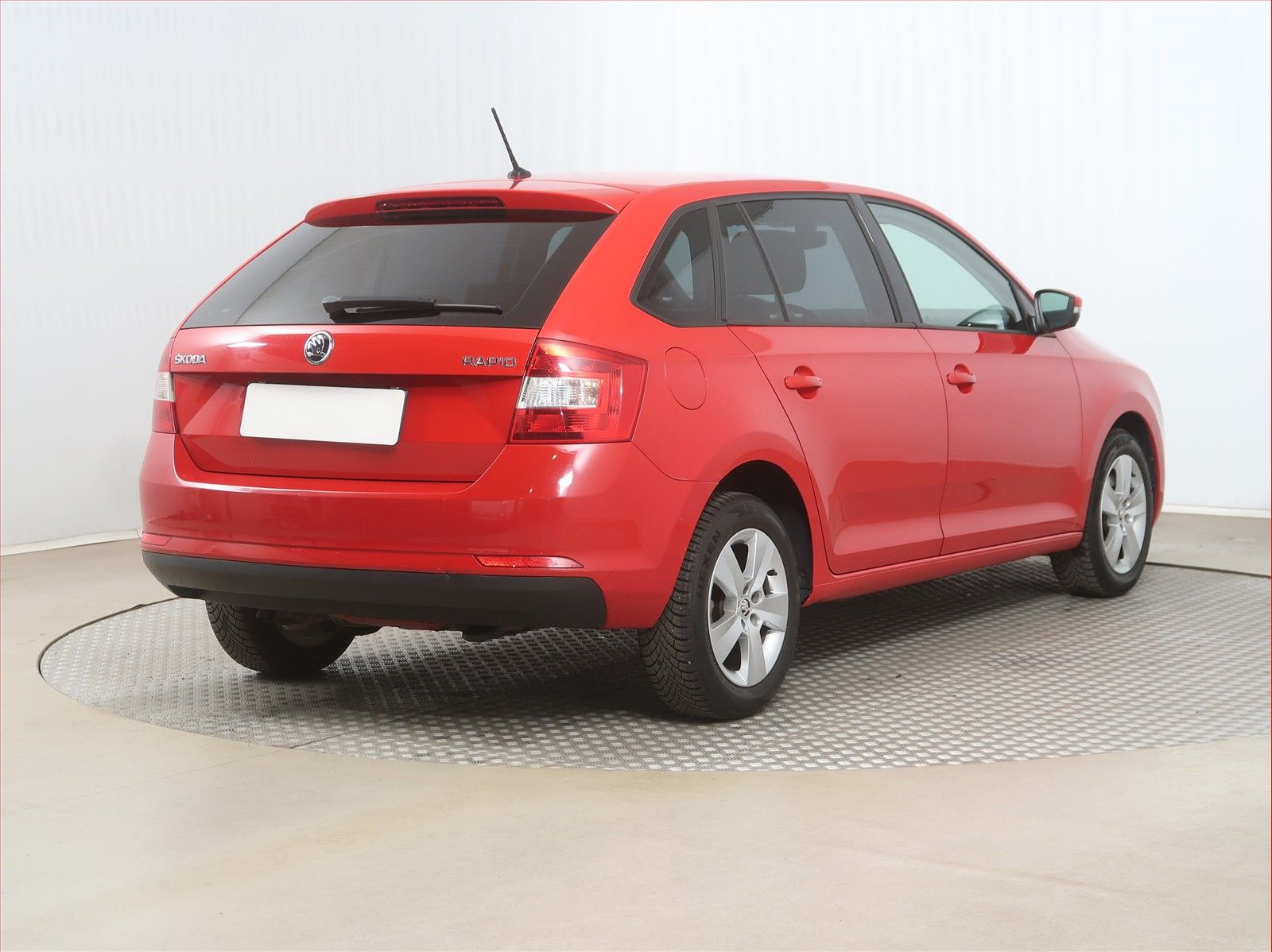 Škoda Rapid, 1.4 TSI, Automat - fotka 5