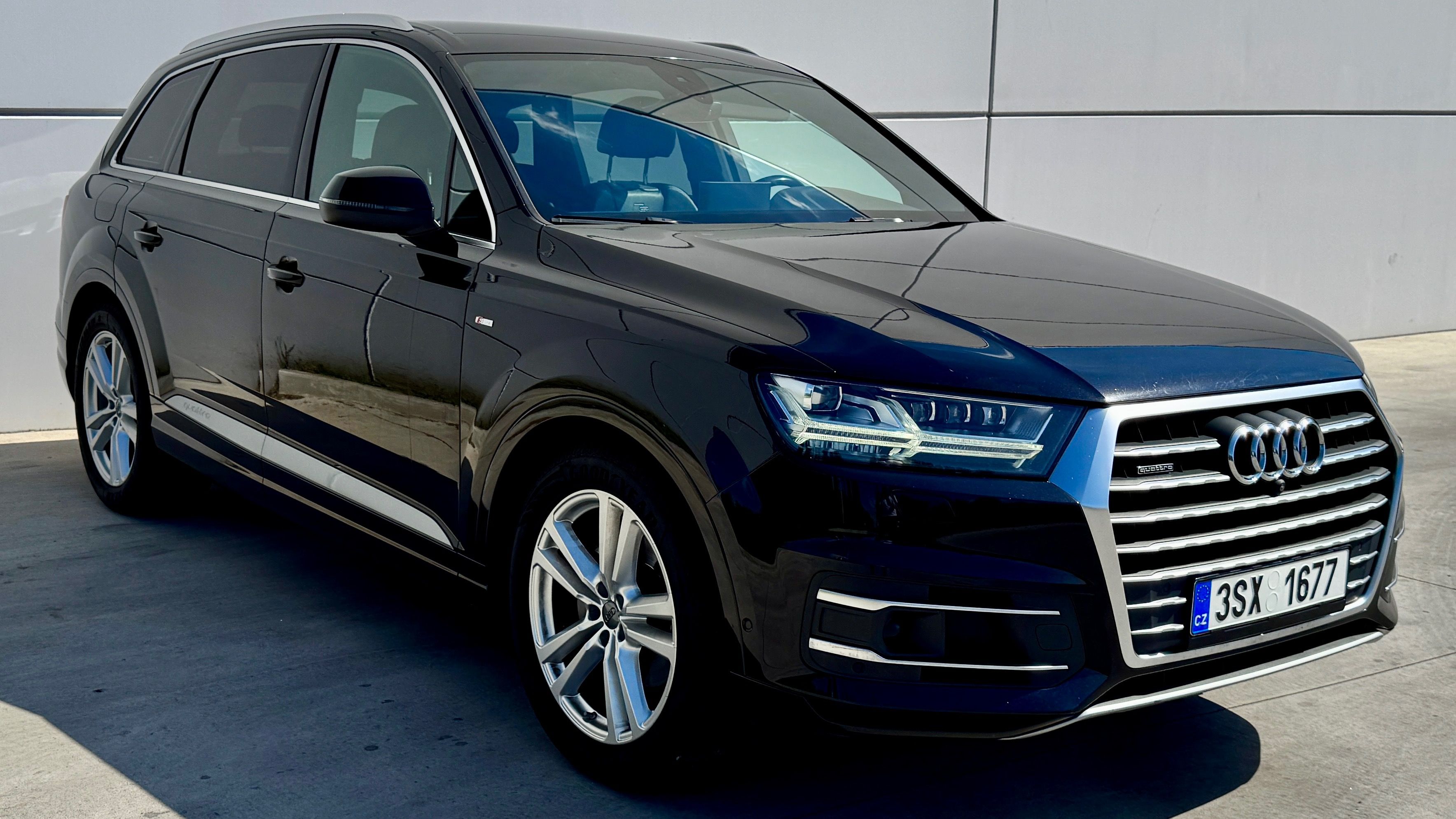 Audi Q7, 3.0 TDI Quattro - fotka 4