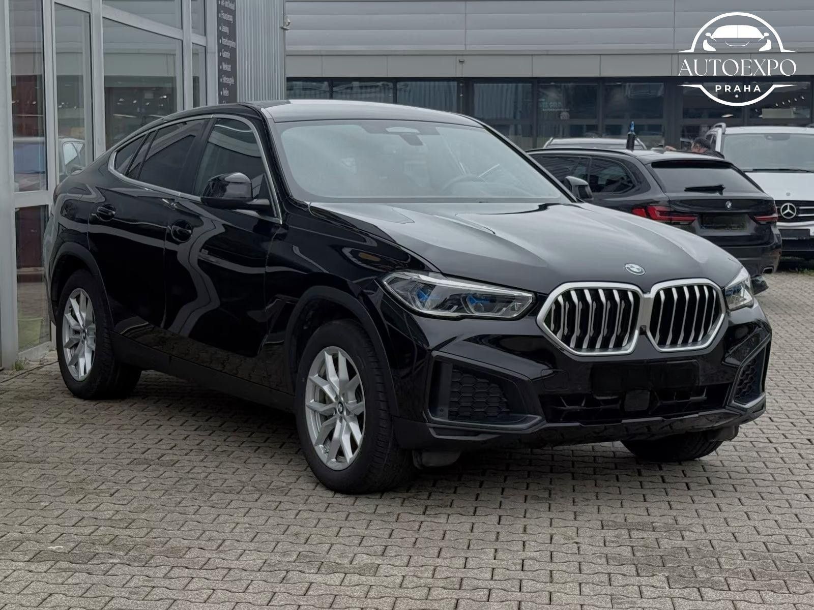 BMW X6, xDr 30d LEDER - fotka 3