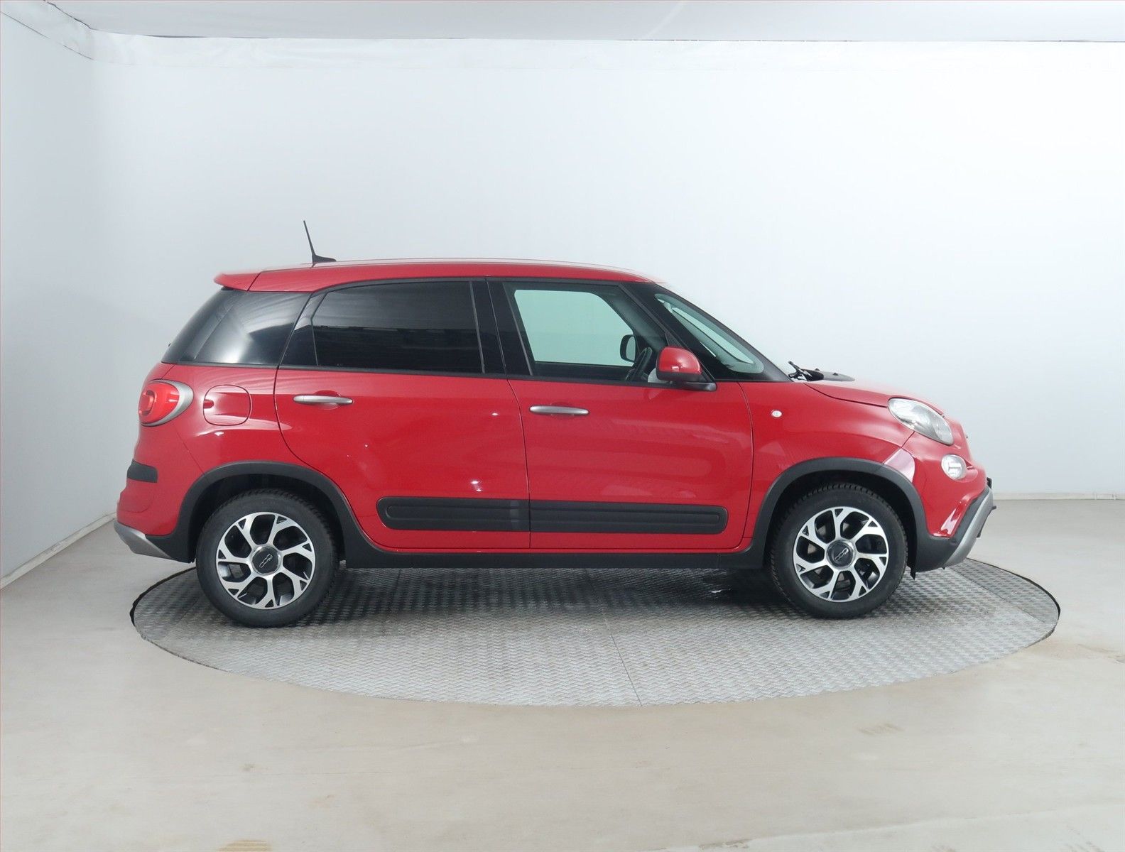Fiat 500L, 1.4 16V, ČR,1.maj, Serv.kniha - fotka 6
