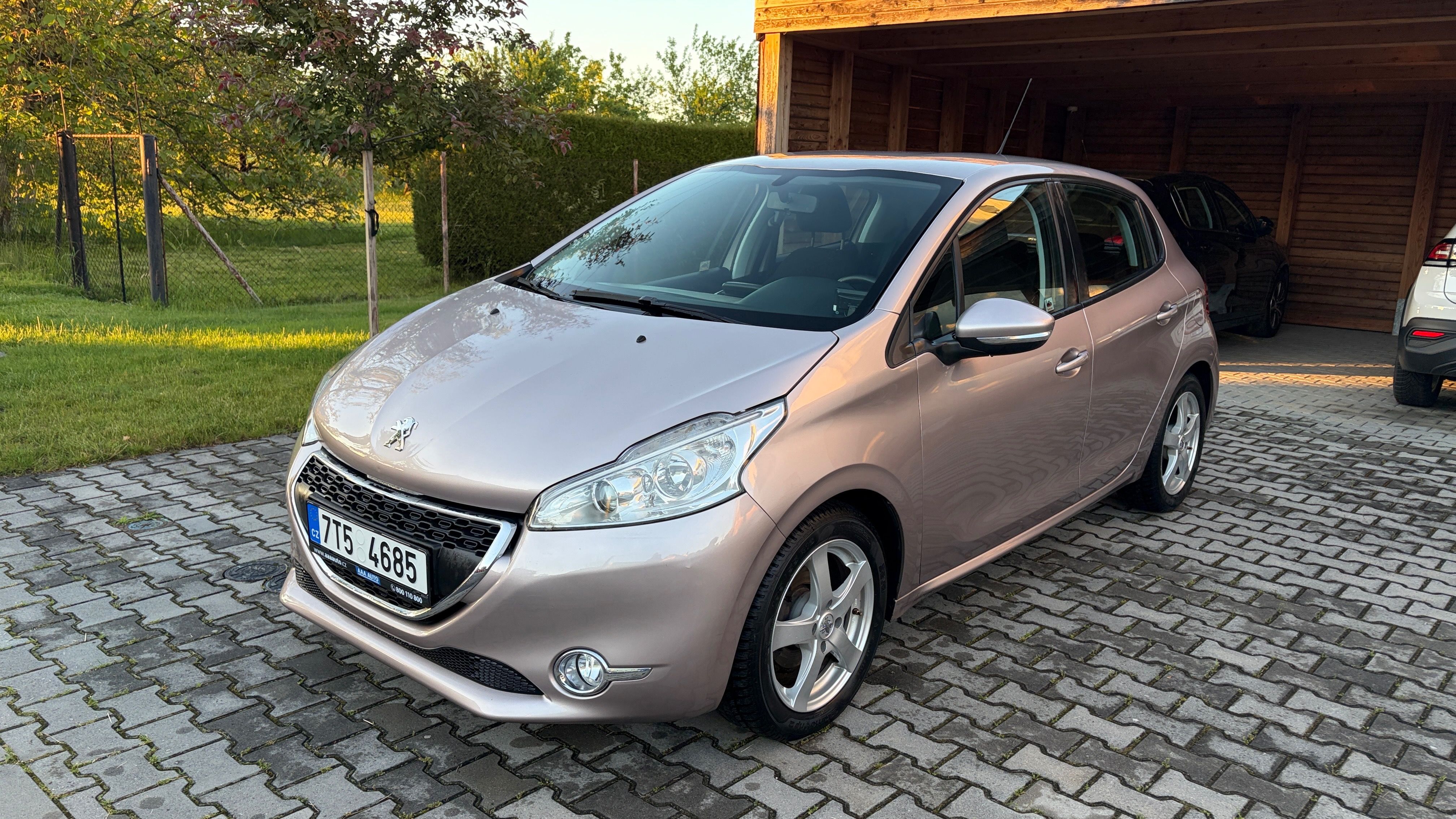 Peugeot 208, Peugeot 208 1.4, 71 kW, CEBIA
