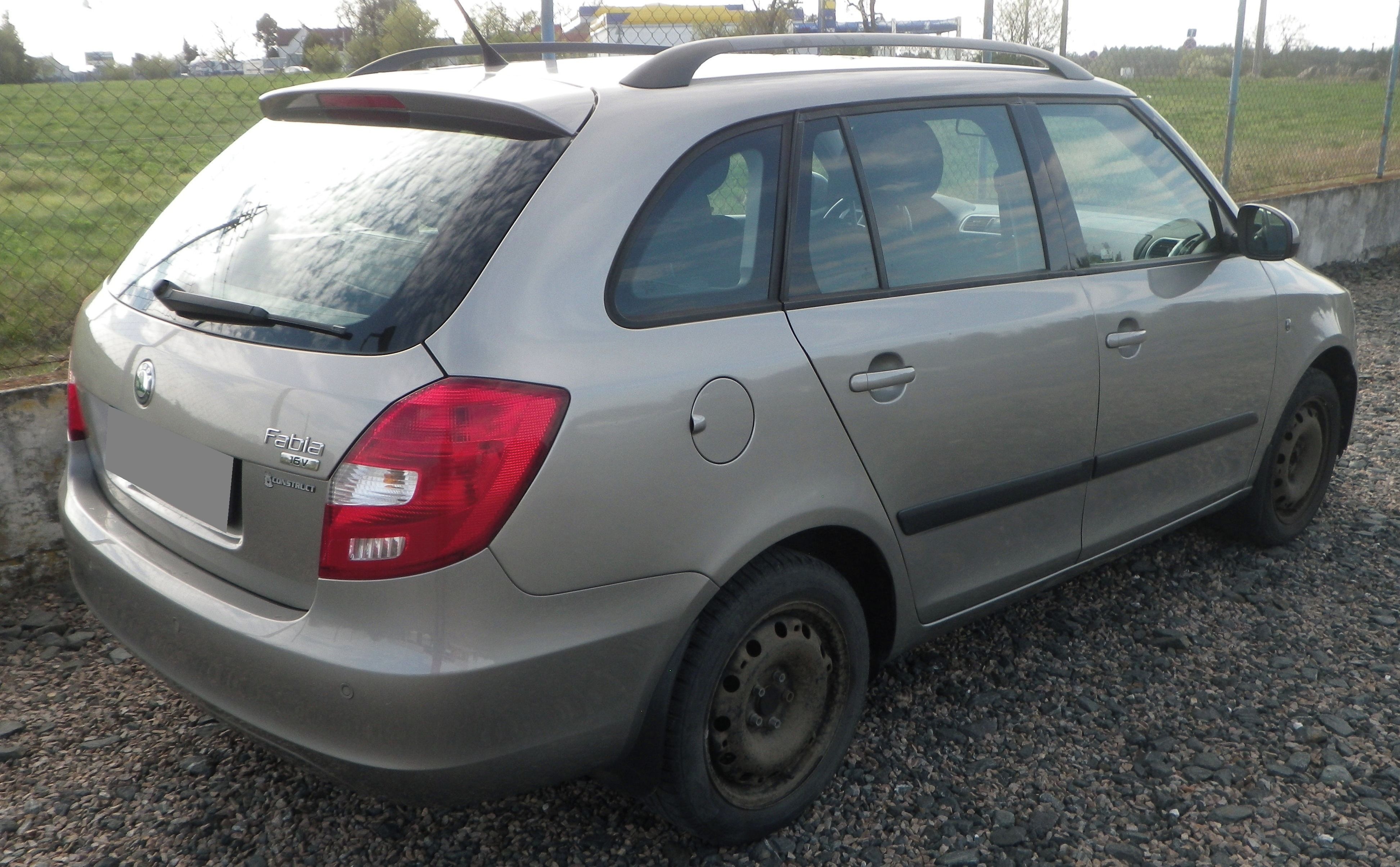 Škoda Fabia, 1.4i 16V 63 kW - fotka 4