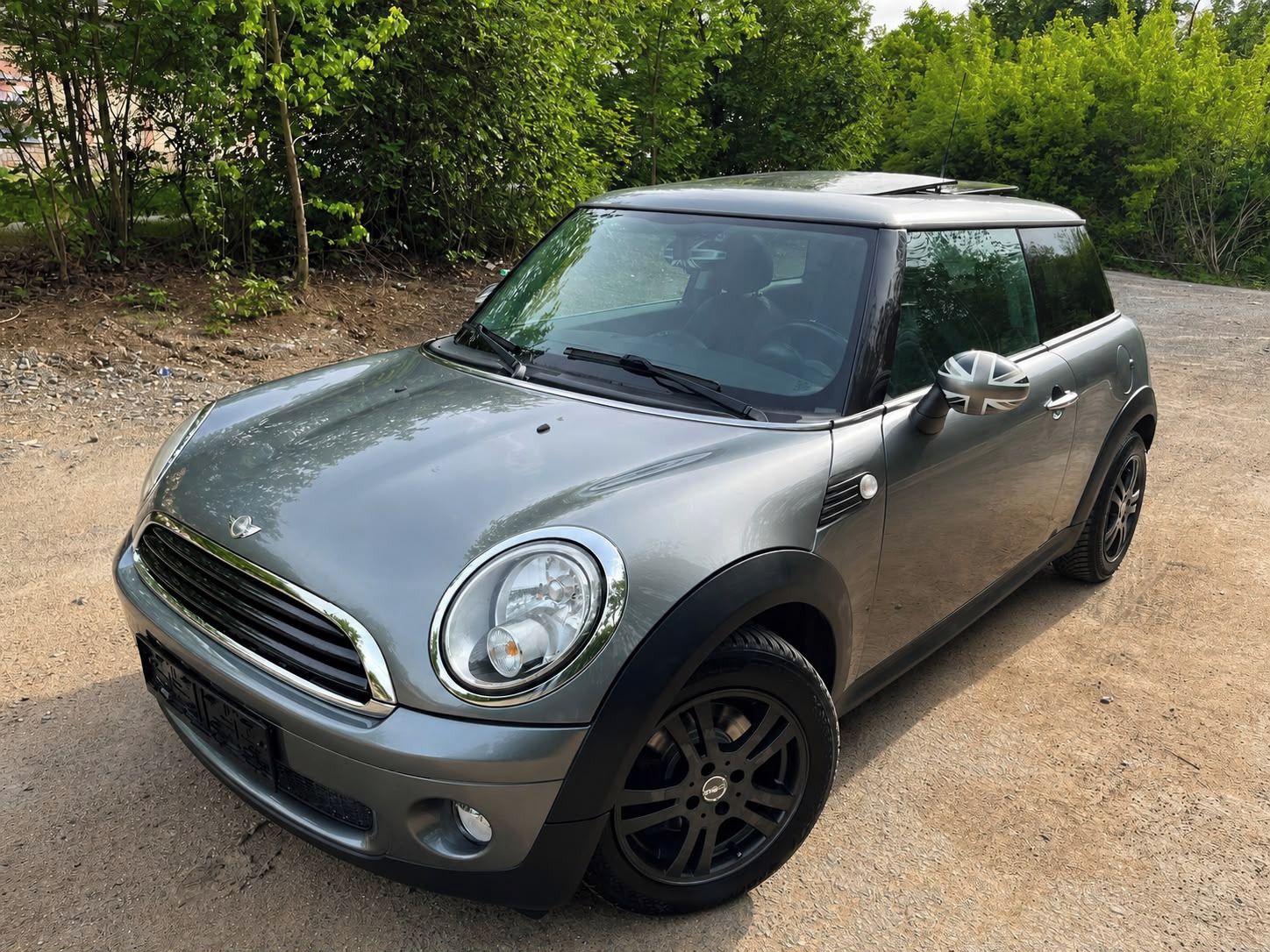 Mini Cooper, 1.4i 70kw 153.000km po servisu