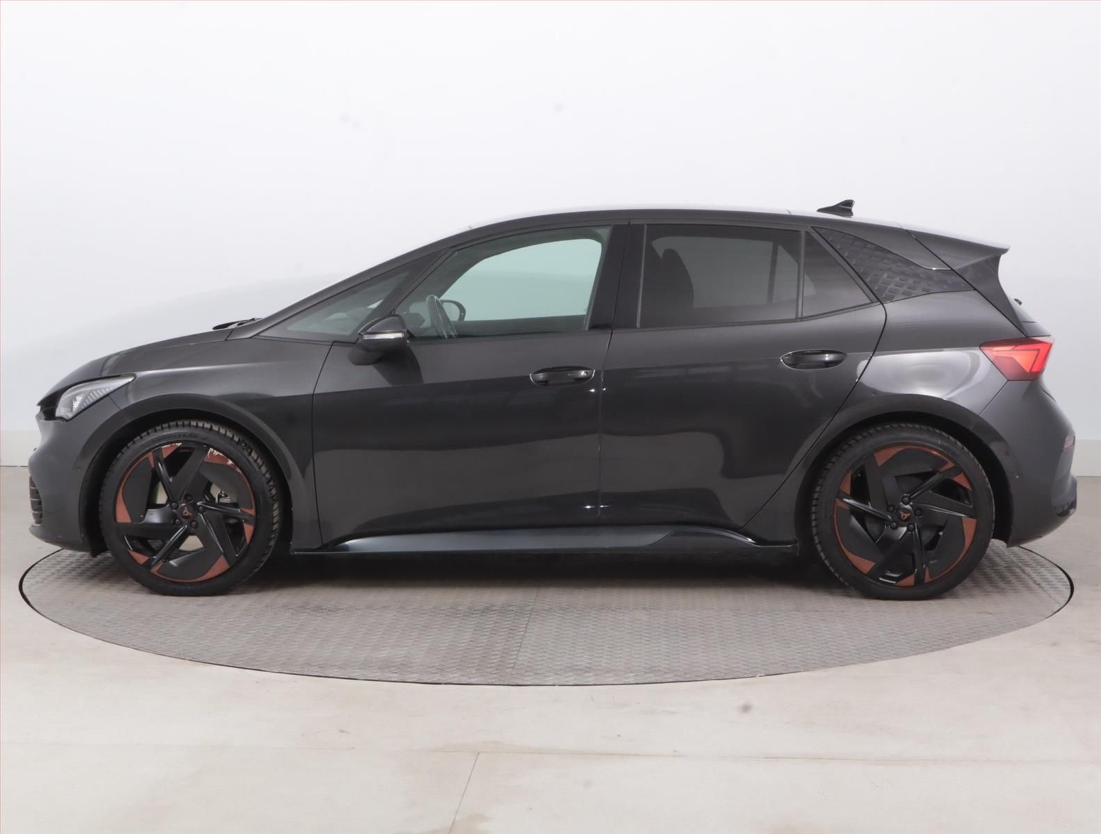 Cupra Born, 58, Automat, Kůže, Navi - fotka 3