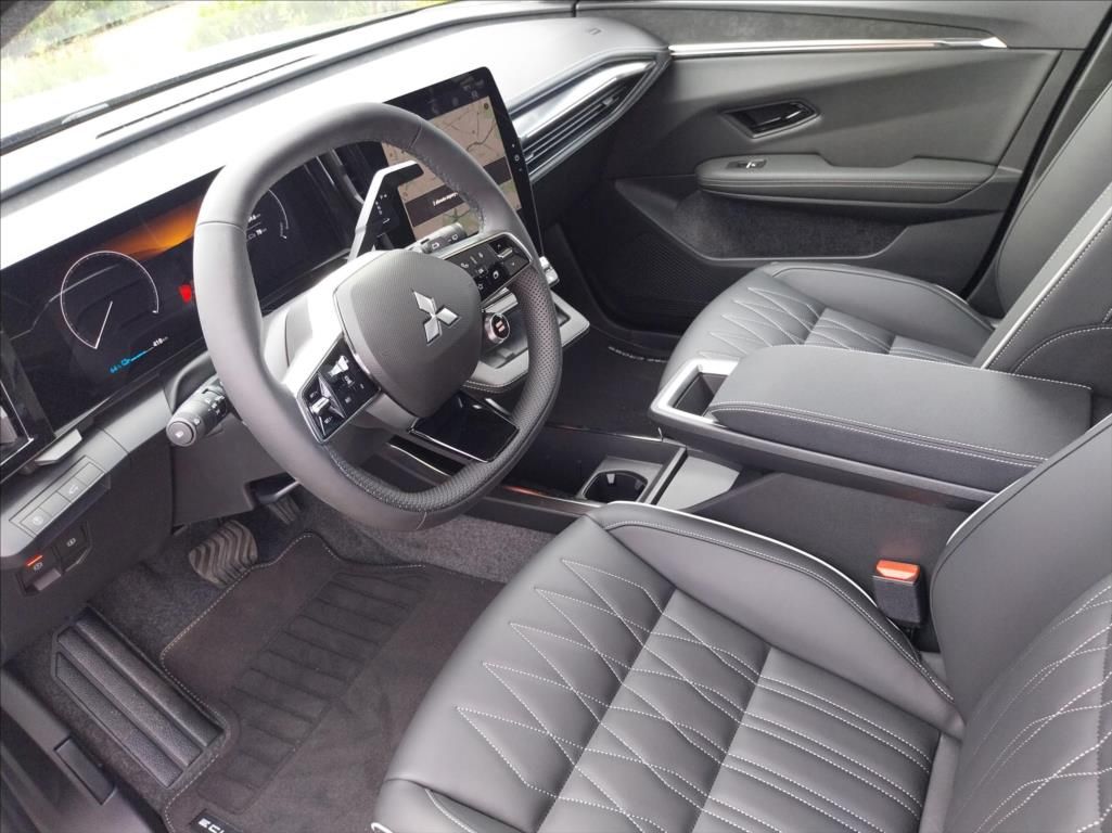 Mitsubishi Eclipse Cross, 160kW / 87kWh  BEV INSTYLE - fotka 6