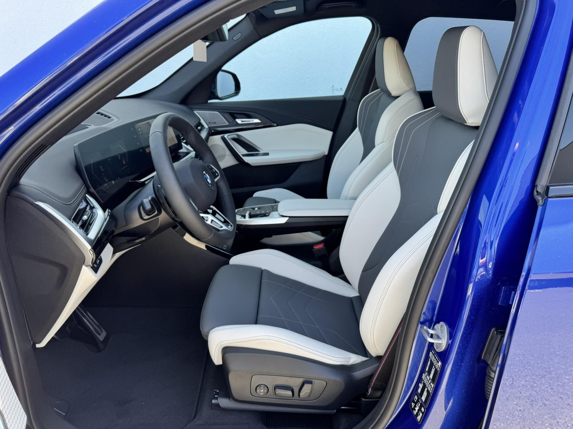 BMW X1, X1 xDrive20d - fotka 6