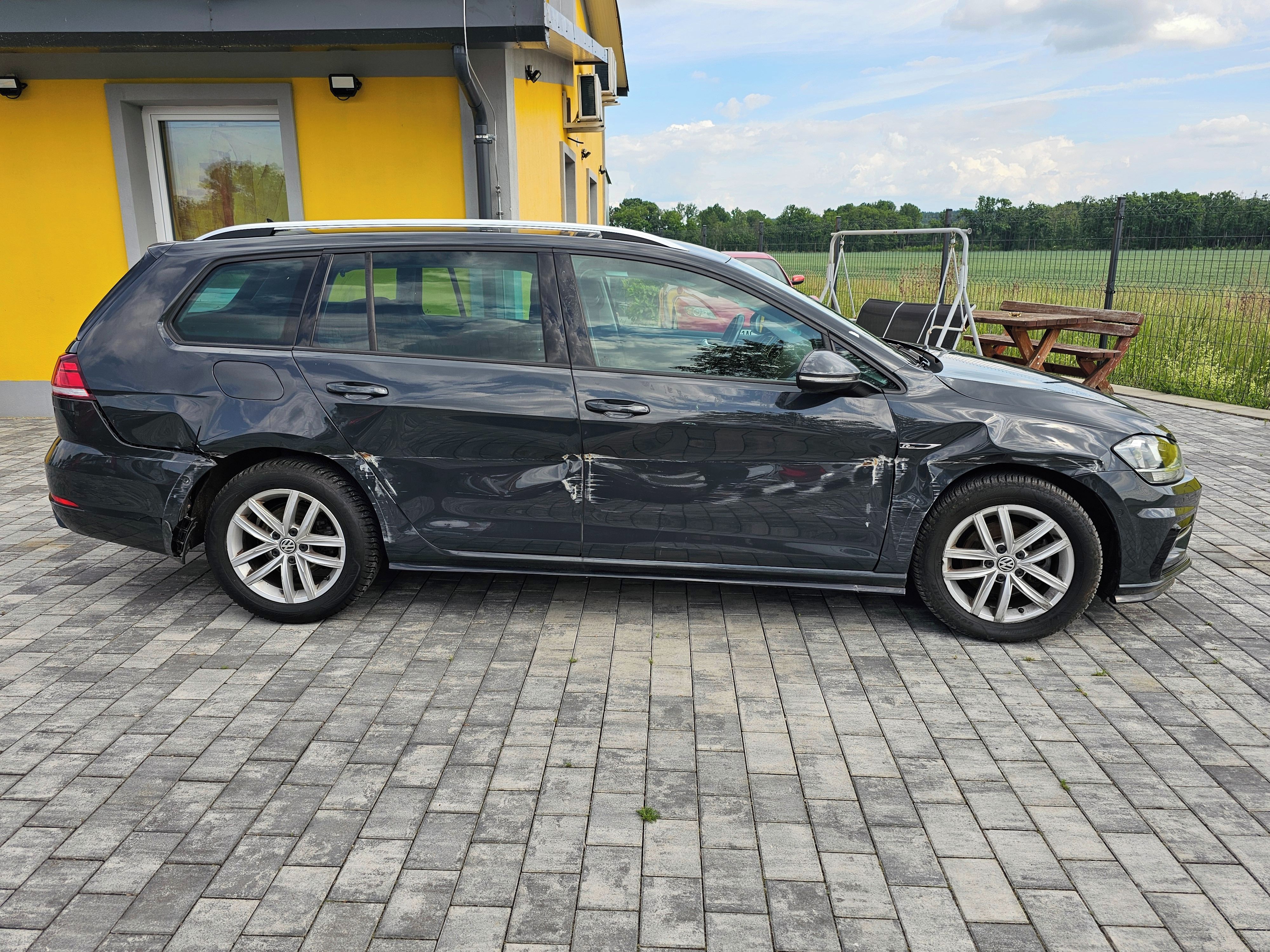 Volkswagen Golf, R line 2.0 TDI 110 KW, DSG - fotka 4