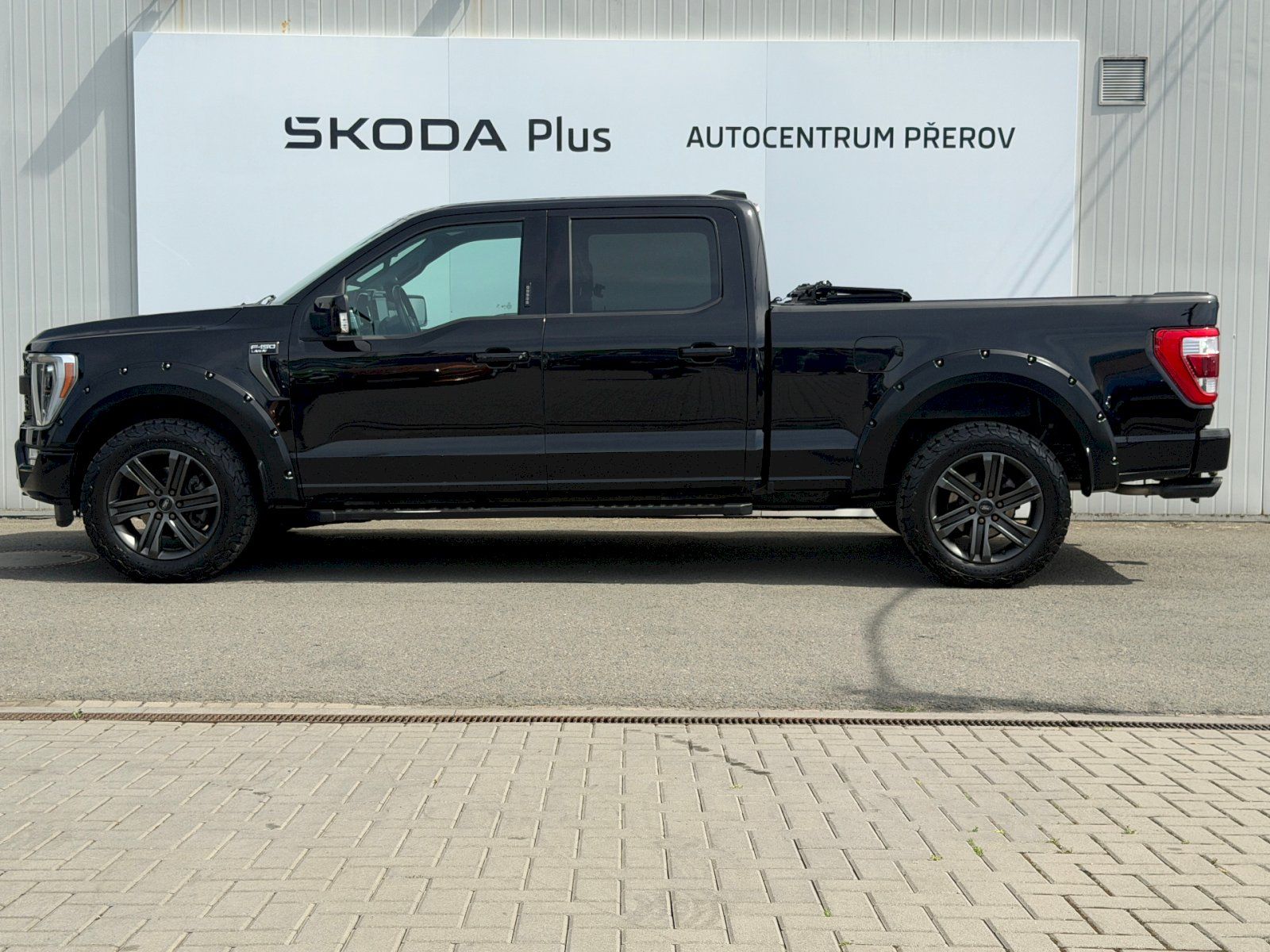 Ford F-150, Lariat 3.5L 298kW 4x4 - fotka 3