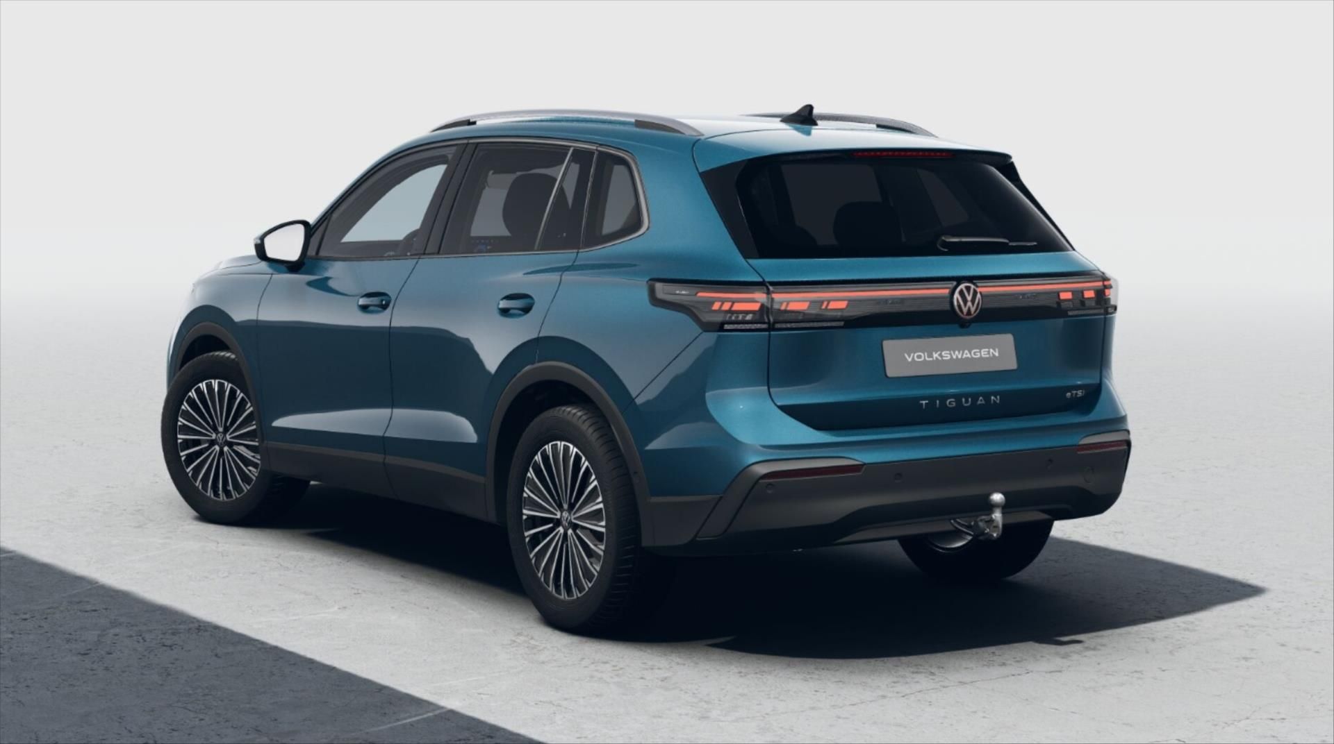 Volkswagen Tiguan, 1,5   People 1,5 eTSI 110 kW m - fotka 3