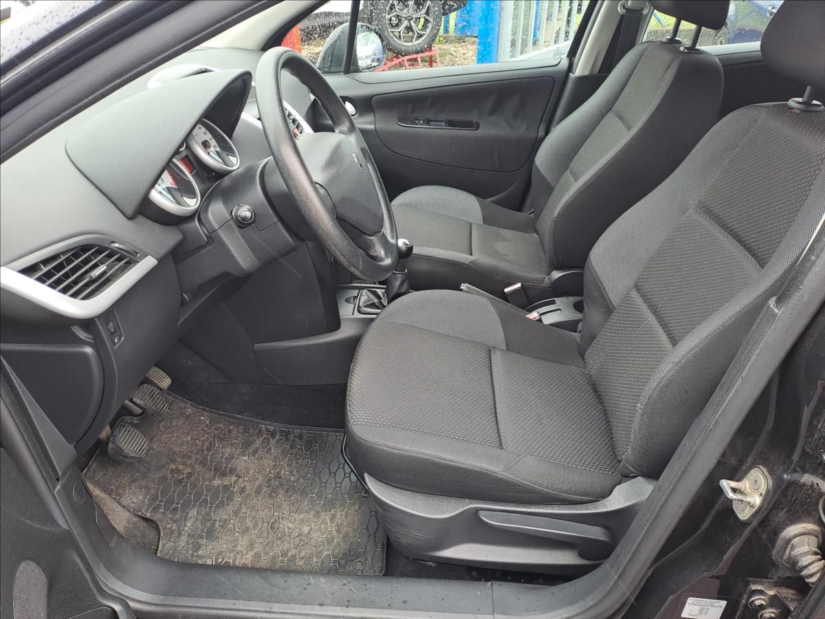 Peugeot 207, 1,4 HDI - fotka 5