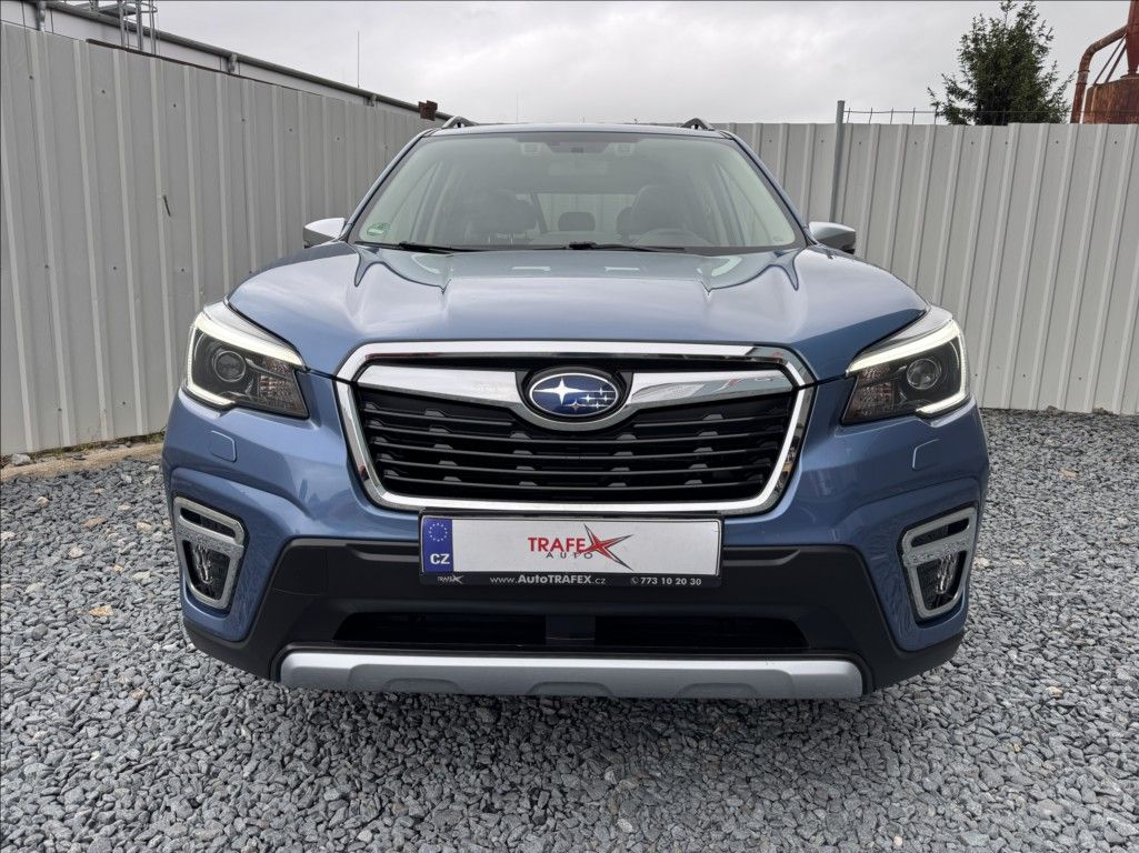 Subaru Forester, 2,0 e-Boxer EXECUTIVE DPH ČR - fotka 2