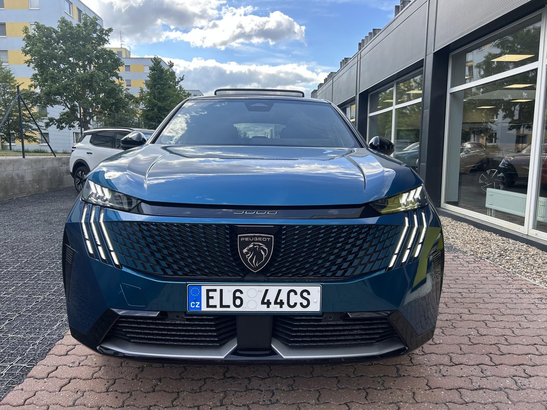 Peugeot 3008, GT Elektromotor 157 kW (73 kWh - fotka 2