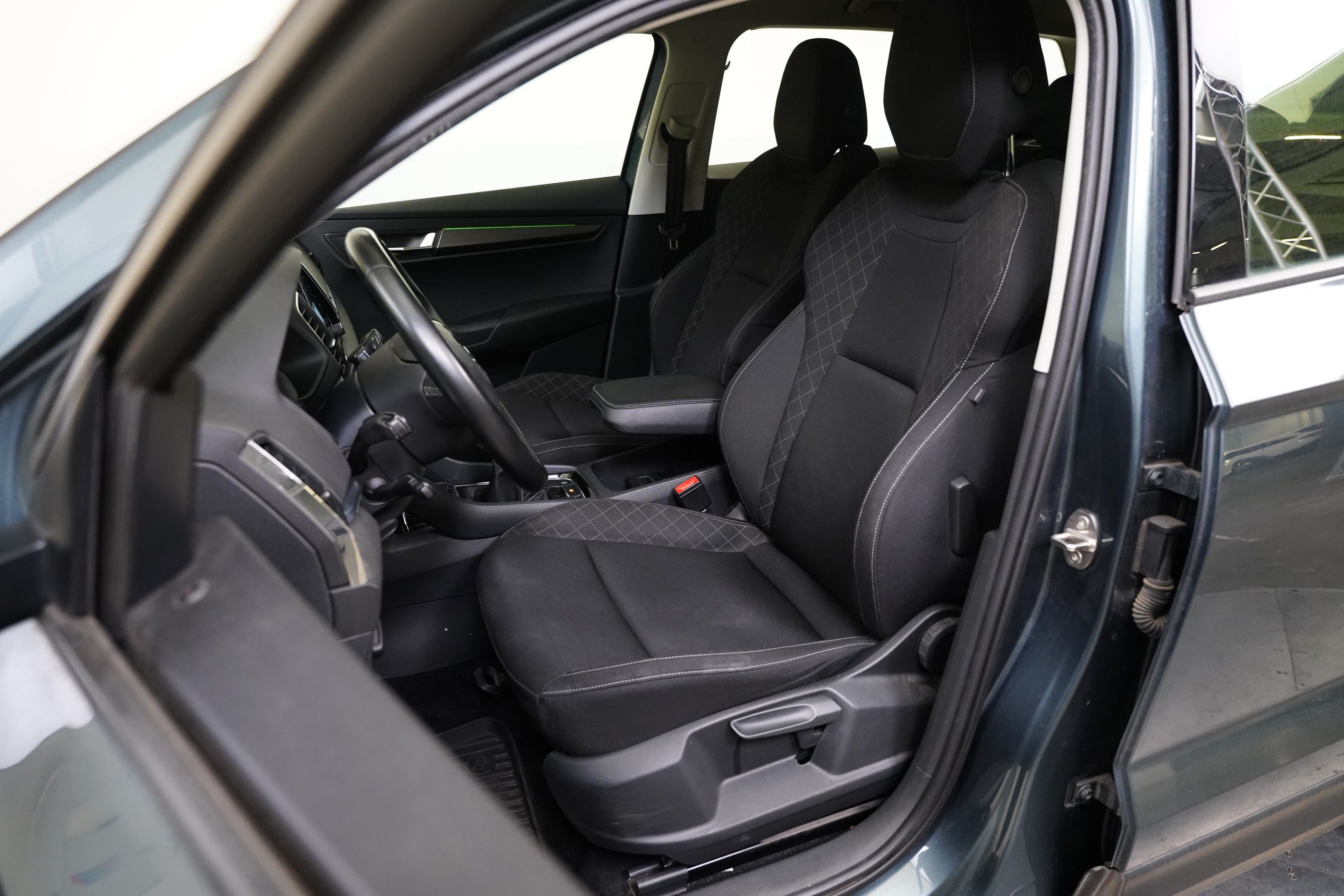 Škoda Karoq, 1.5 TSI 110 kW Ambition - fotka 5