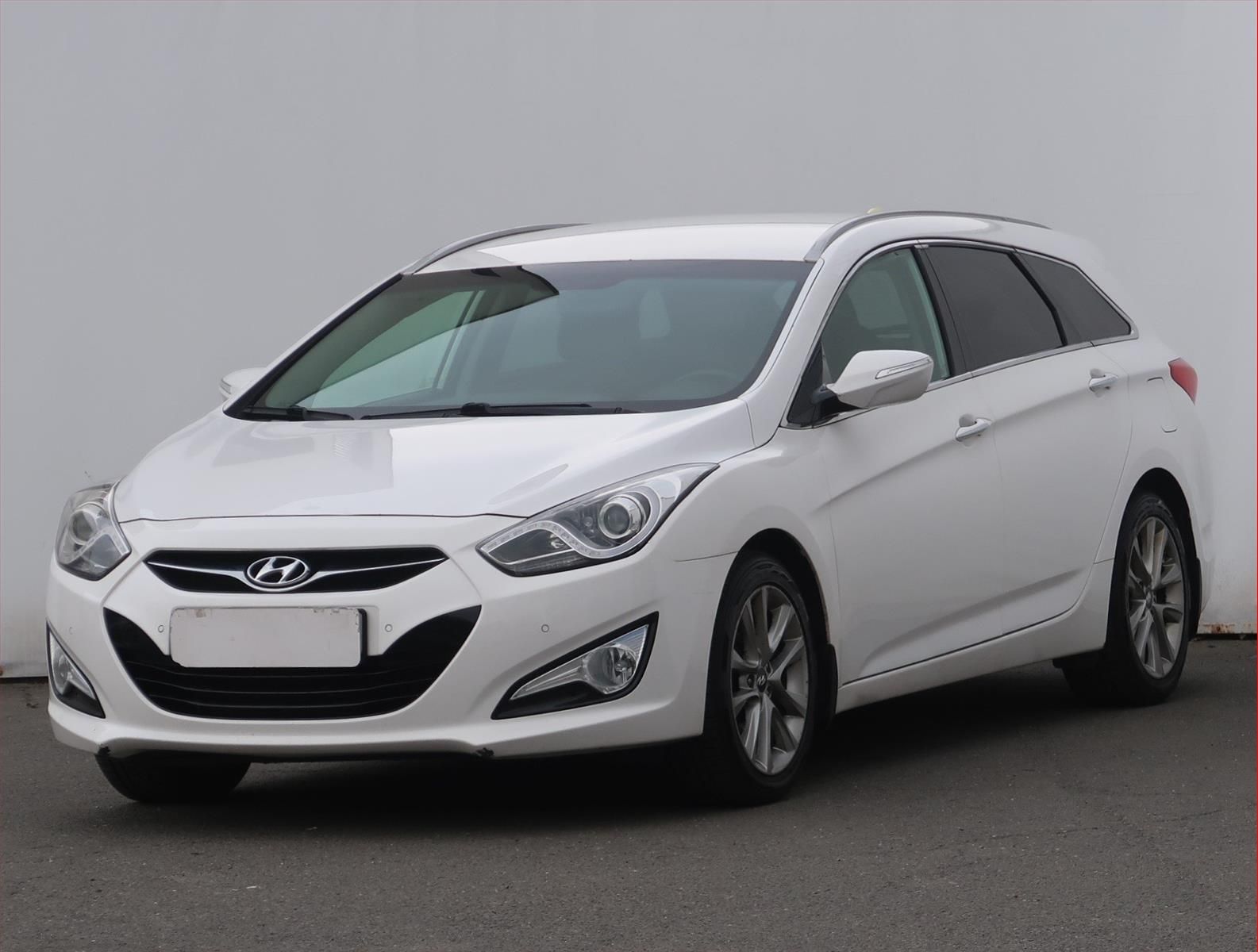Hyundai i40, 1.7 CRDi, Automatická klima - fotka 2