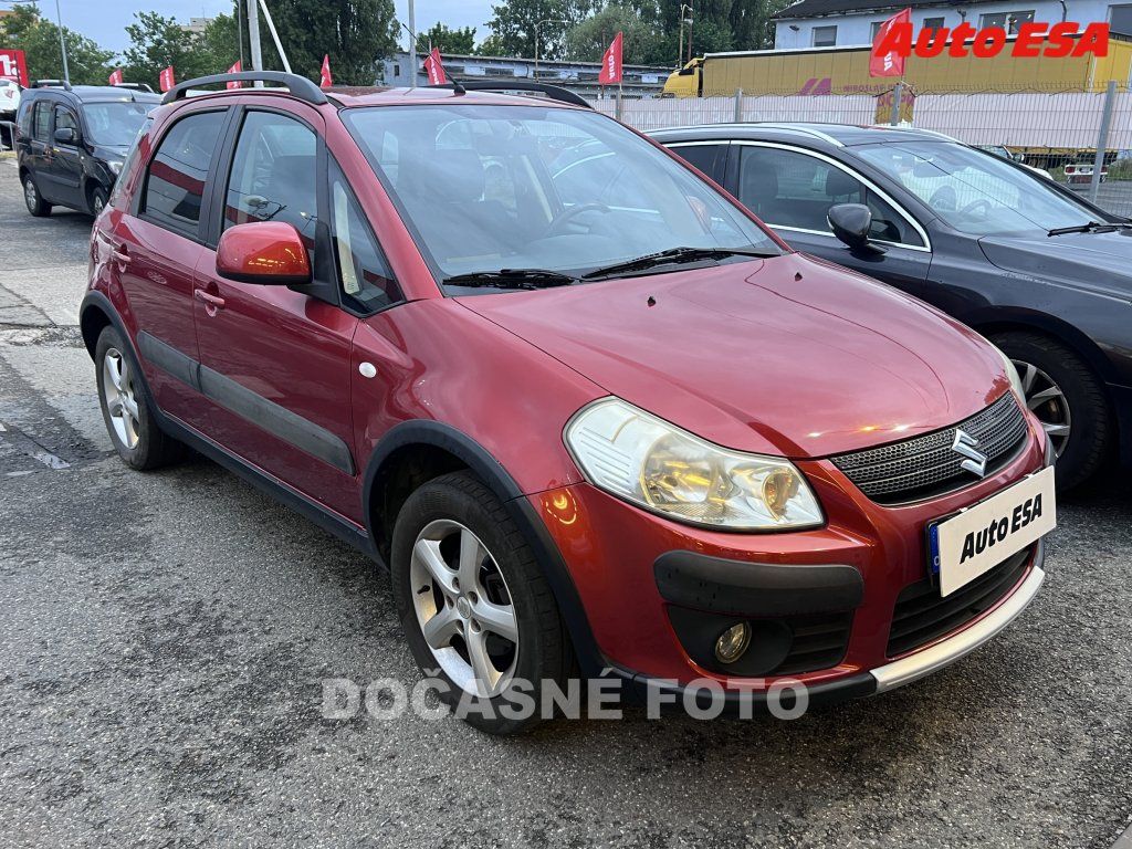 Suzuki SX4, 1.6i,4x4,vyhřívané sed.