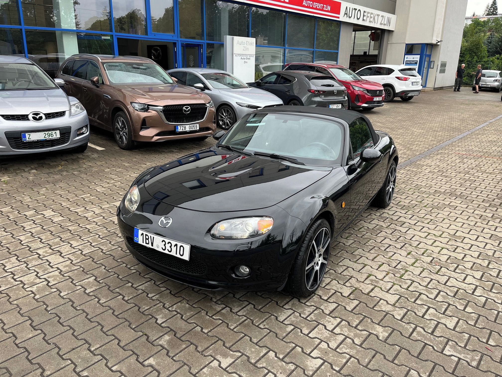 Mazda MX-5, 2.0MZR 118kW - fotka 2