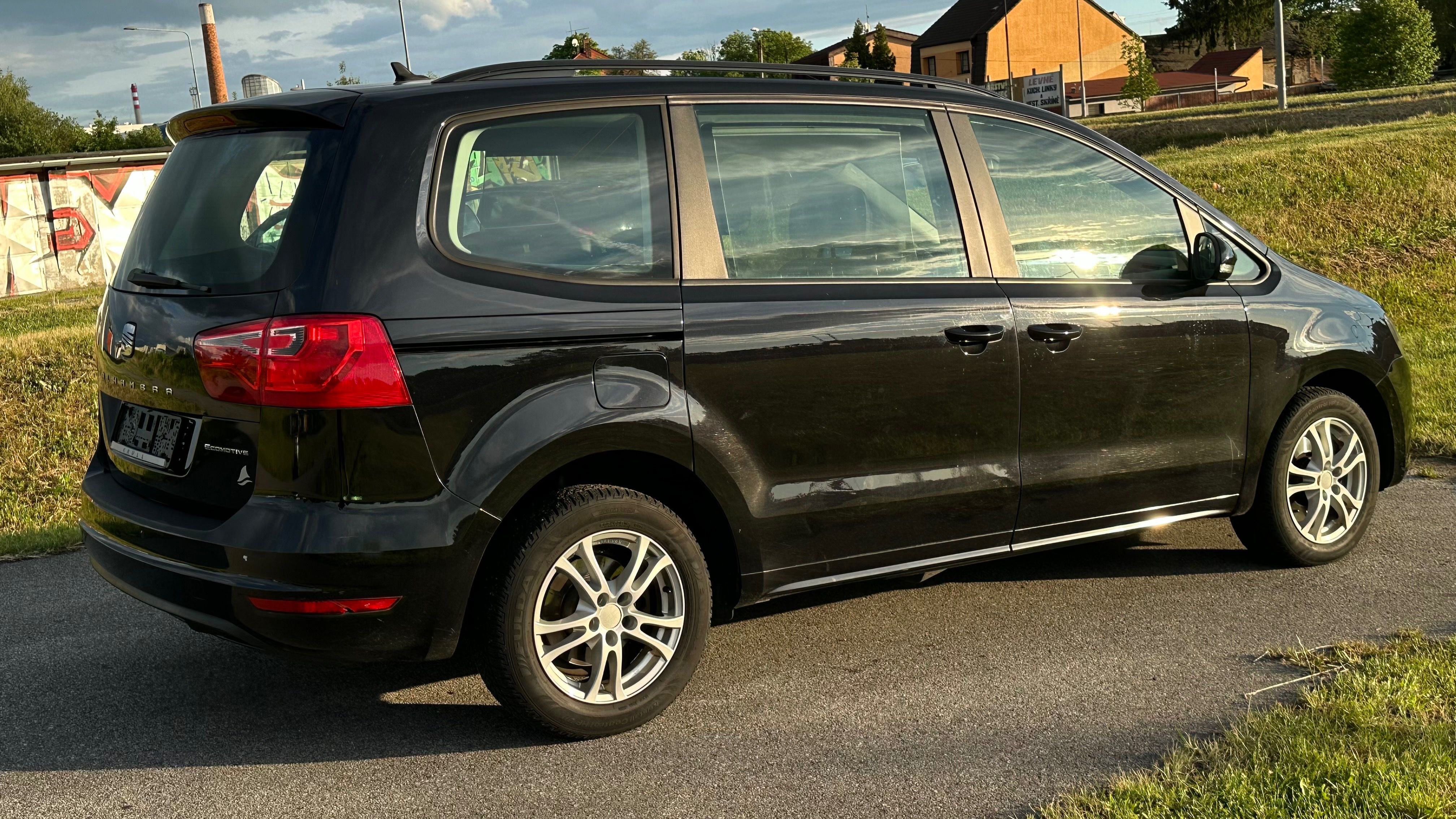 Seat Alhambra, 2.0tdi DSG Kůže Webasto Závěs - fotka 6