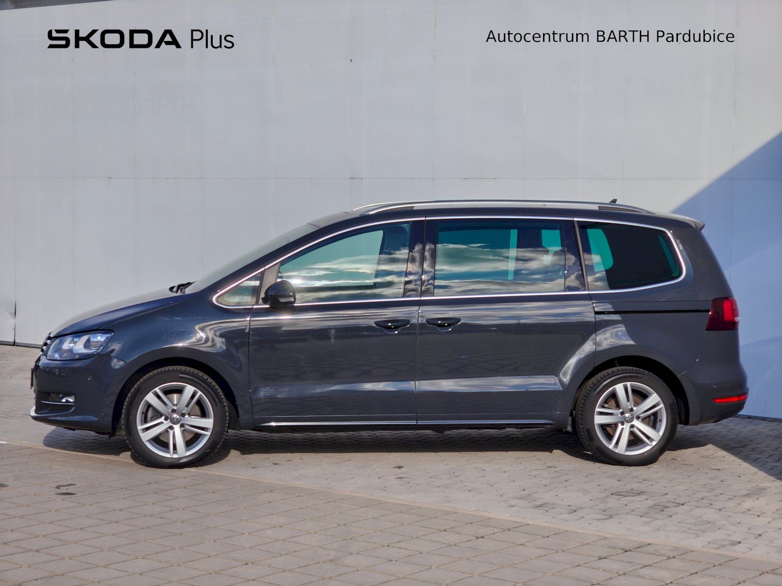 Volkswagen Sharan, 1,4 TSI / 110 kW / Highline / - fotka 3