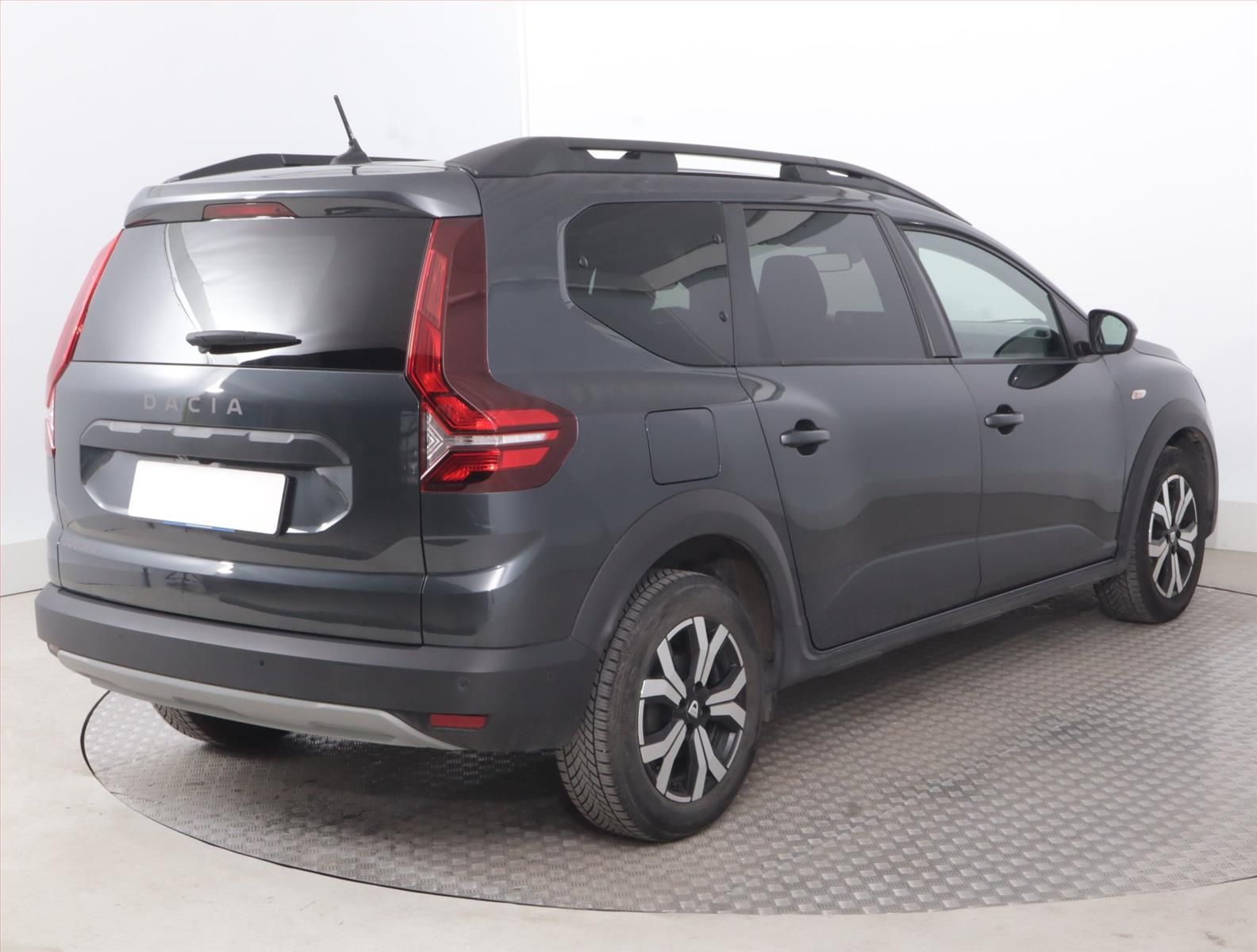 Dacia Jogger, 1.0 TCe, Expression, 7 míst - fotka 5